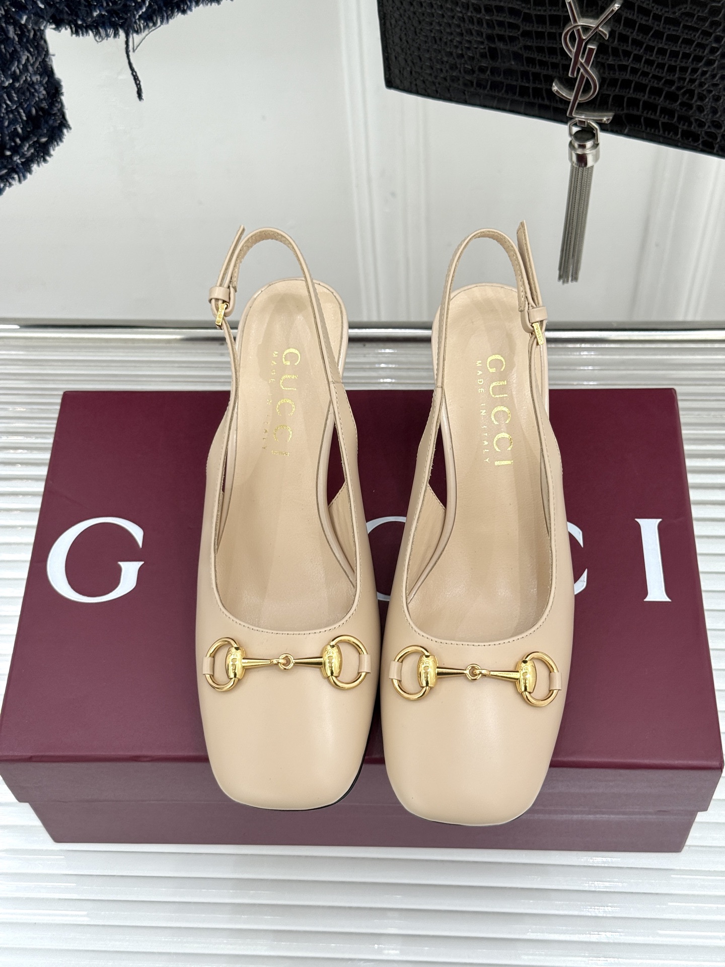 Gucci/古驰26WF新品极简马衔扣粗跟凉鞋G家2026春夏系列焕新经典它以意式松弛美学点亮夏日造型。