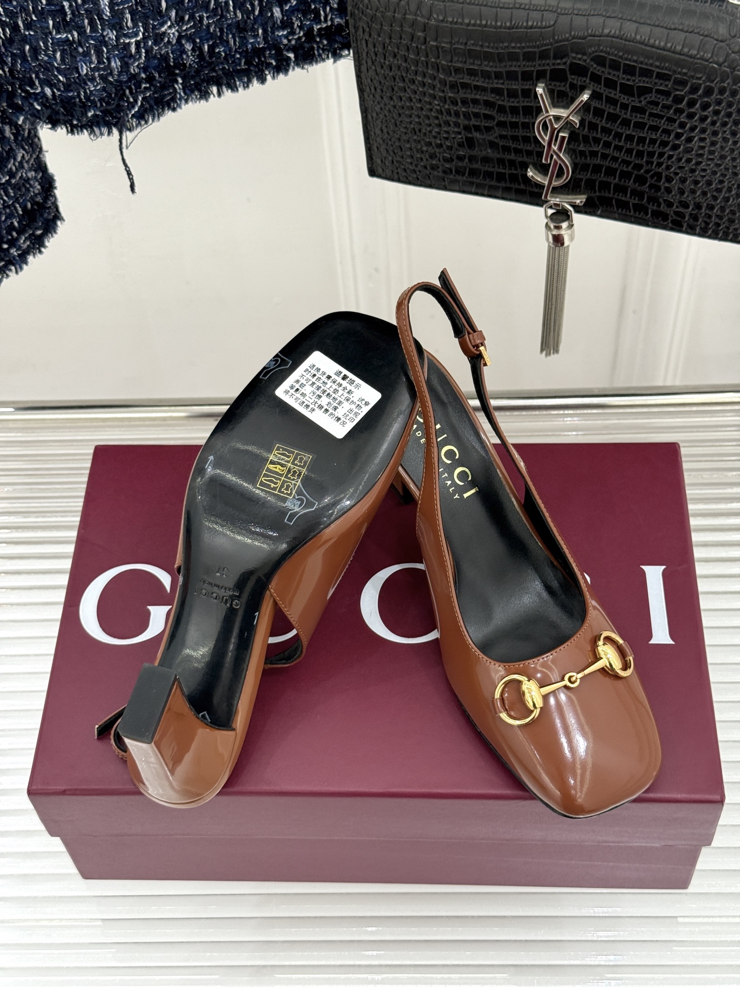 Gucci/古驰26WF新品极简马衔扣粗跟凉鞋G家2026春夏系列焕新经典它以意式松弛美学点亮夏日造型。