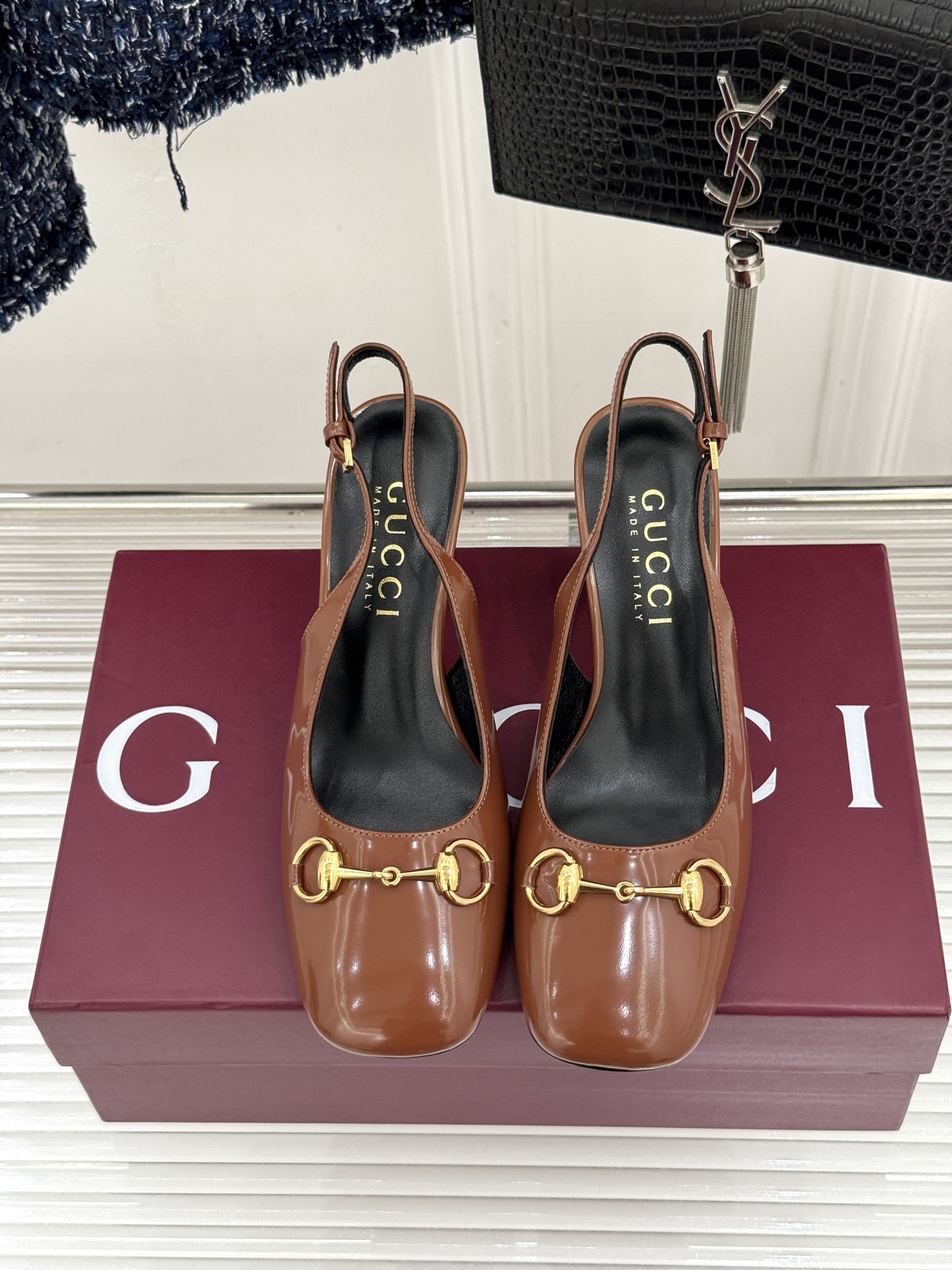 Gucci/古驰26WF新品极简马衔扣粗跟凉鞋G家2026春夏系列焕新经典它以意式松弛美学点亮夏日造型。
