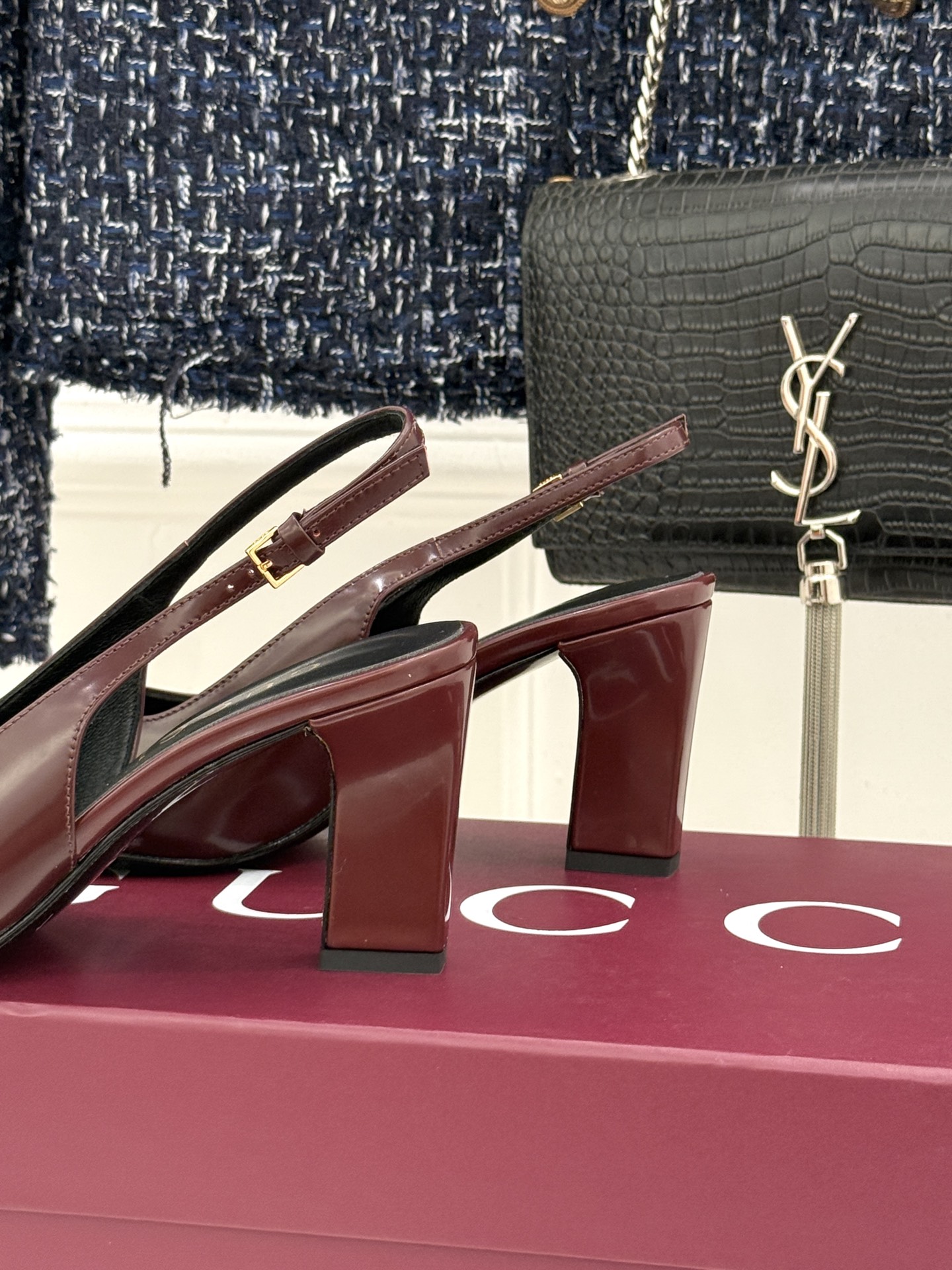 Gucci/古驰26WF新品极简马衔扣粗跟凉鞋G家2026春夏系列焕新经典它以意式松弛美学点亮夏日造型。