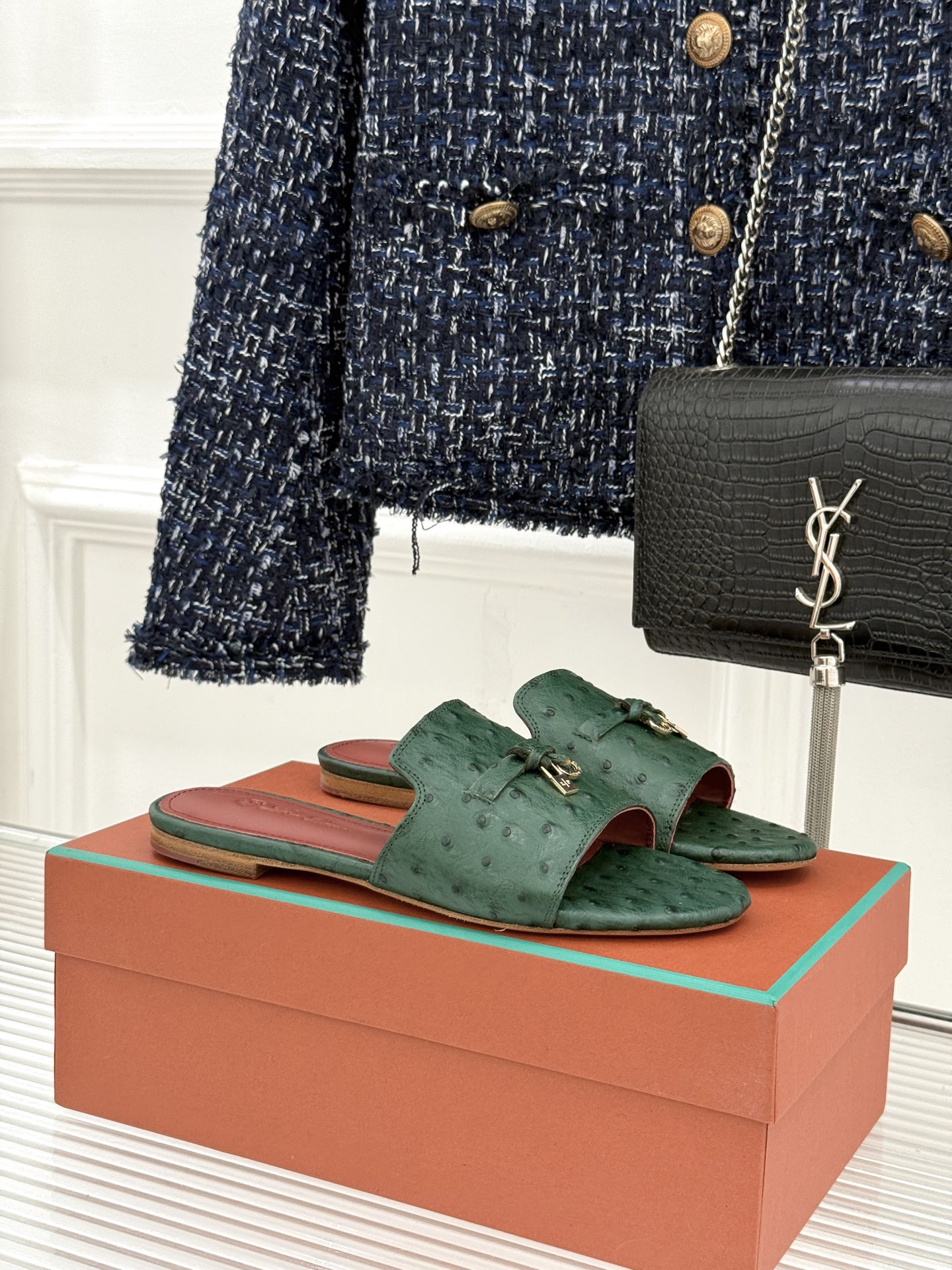 Loro Piana/ LP🌾 经典复古绝美吊坠粗跟平底拖鞋简约即时髦 松弛的高级感感受夏日感高级穿搭~