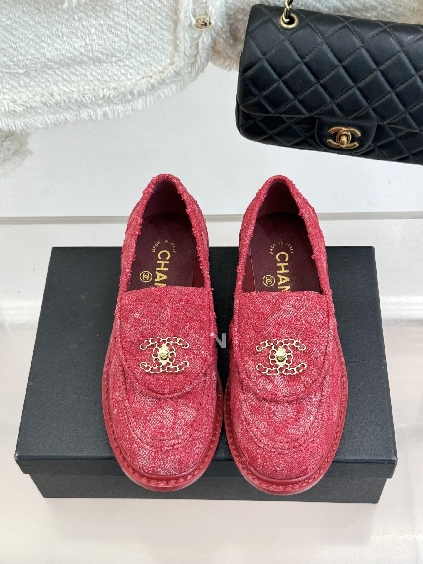 CHANE*｜小香经典双C书包扣翻盖高跟乐福鞋半拖香小香将百年底蕴注入乐福鞋型经典翻盖设计暗藏巧思标志性