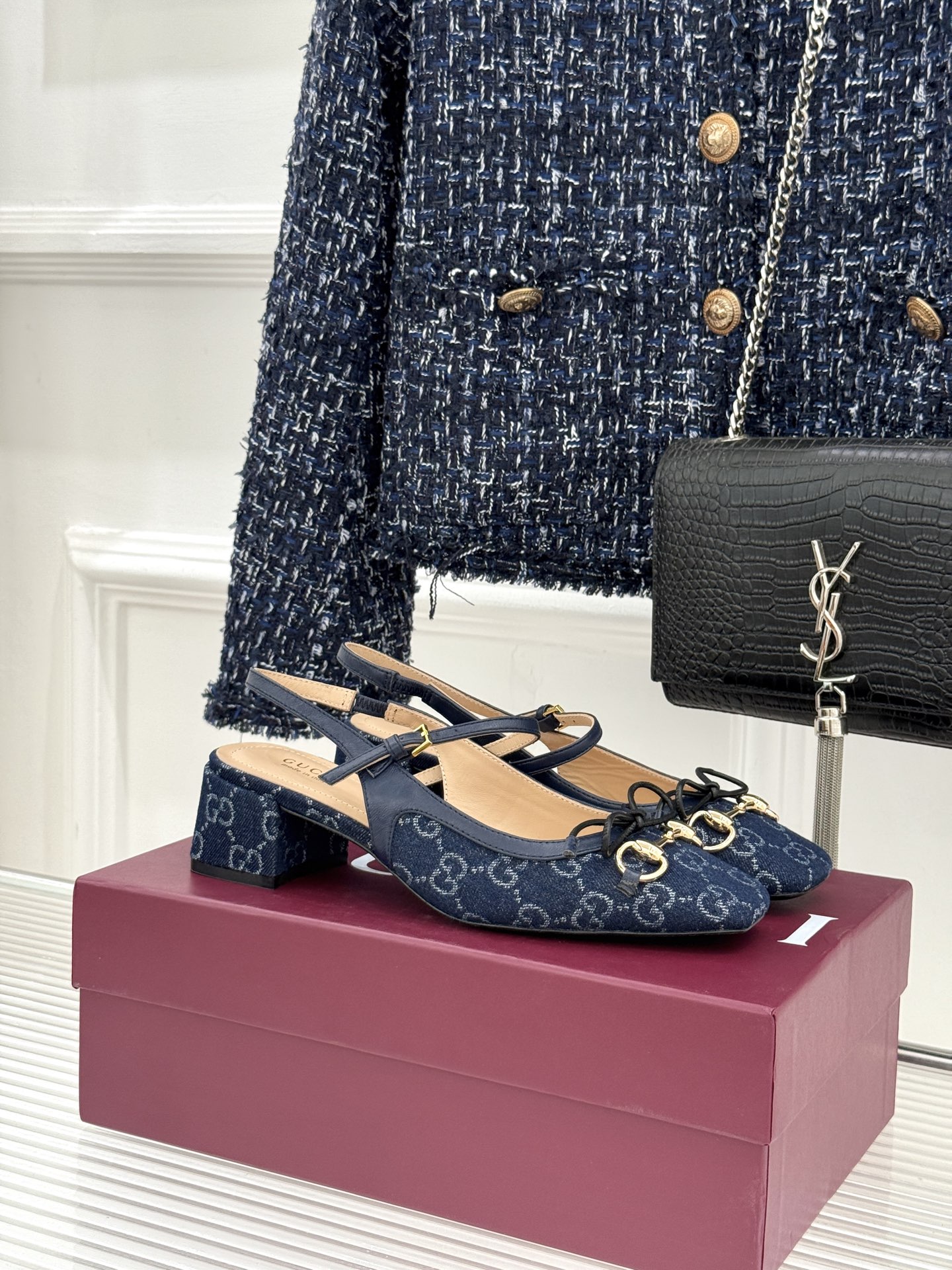 Gucci/古驰26WF新品马衔扣蝴蝶结方头芭蕾舞后空凉鞋承袭G家百年马术美学与芭蕾灵韵这款后空凉鞋以复