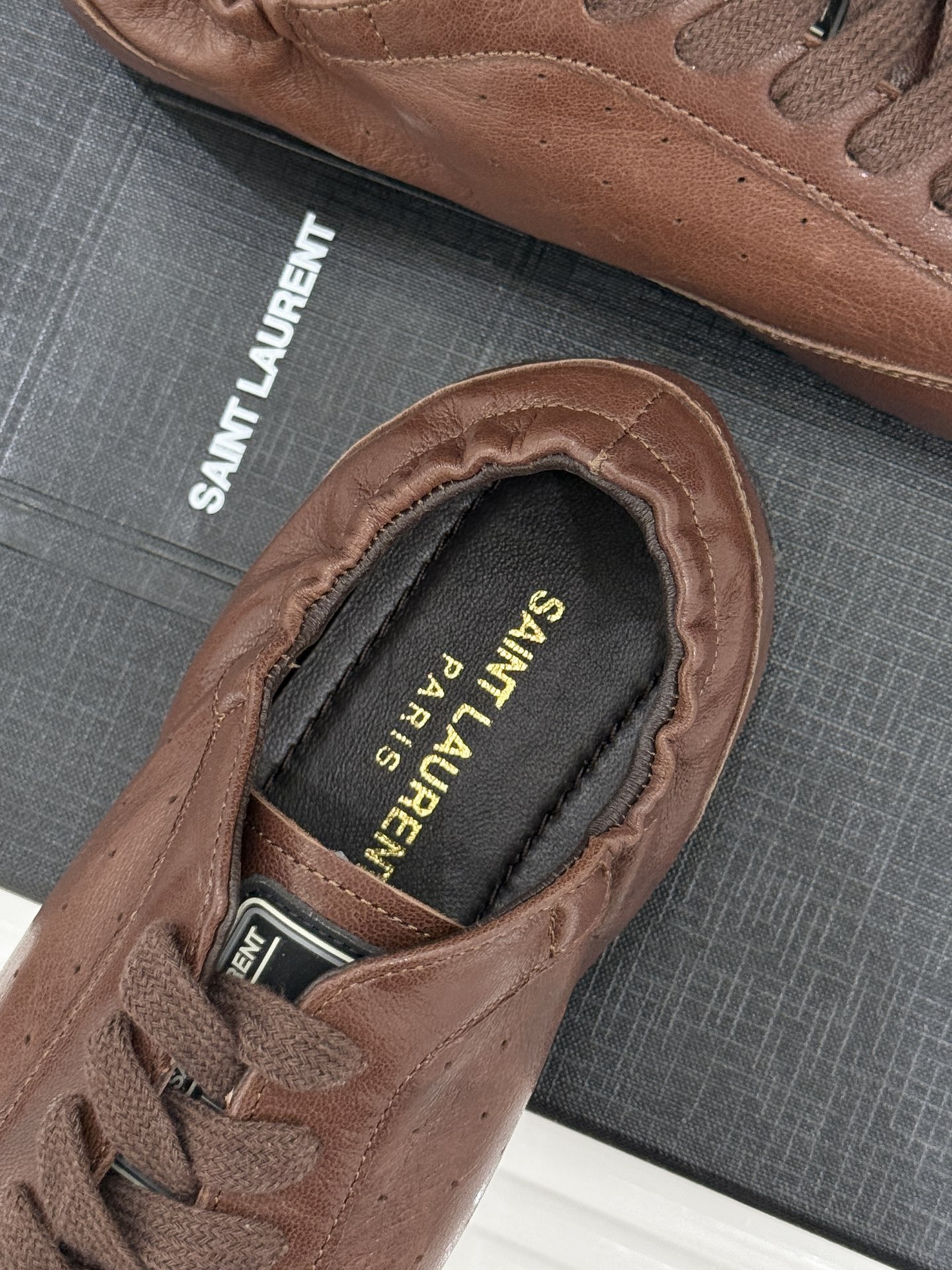 Saint Laurent /圣罗兰YSL26WF新品复古德训鞋回溯70年代复古运动基因以巴黎冷冽格调重