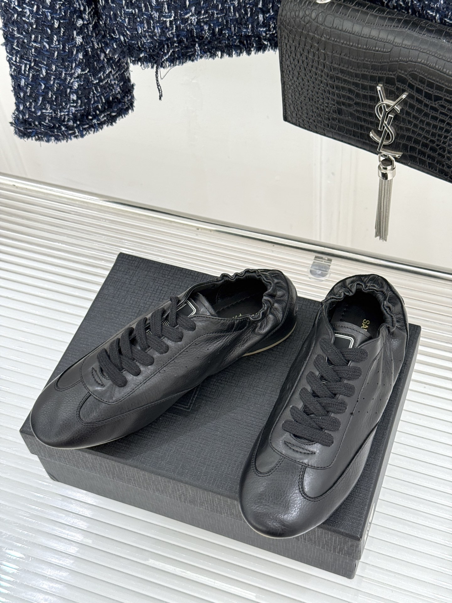 Saint Laurent /圣罗兰YSL26WF新品复古德训鞋回溯70年代复古运动基因以巴黎冷冽格调重