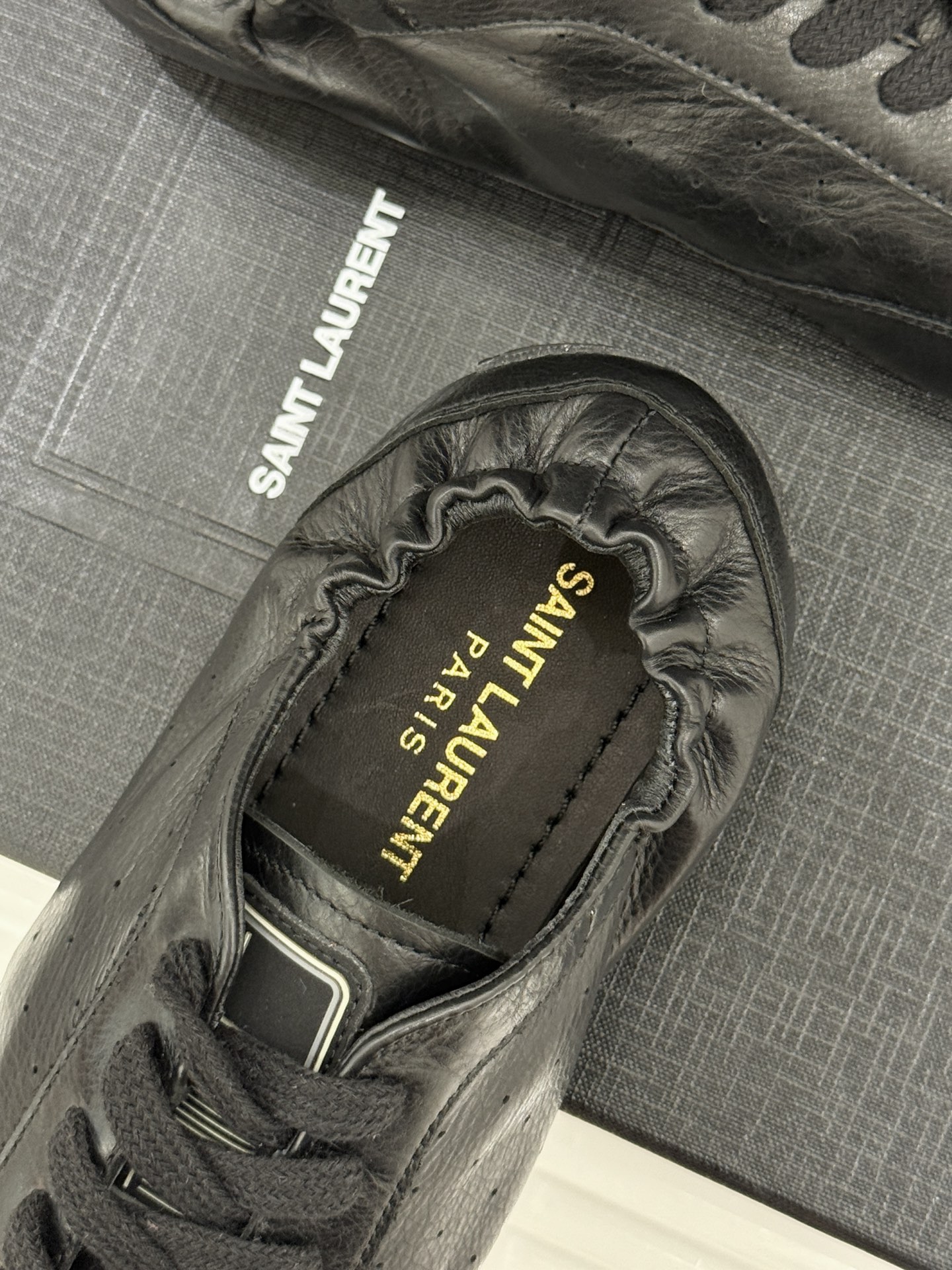 Saint Laurent /圣罗兰YSL26WF新品复古德训鞋回溯70年代复古运动基因以巴黎冷冽格调重