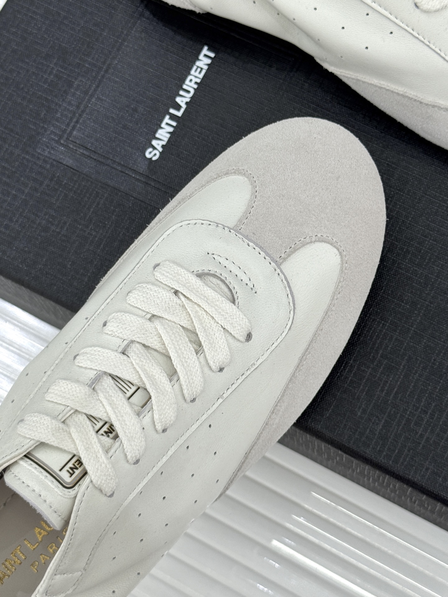 Saint Laurent /圣罗兰YSL26WF新品复古德训鞋回溯70年代复古运动基因以巴黎冷冽格调重