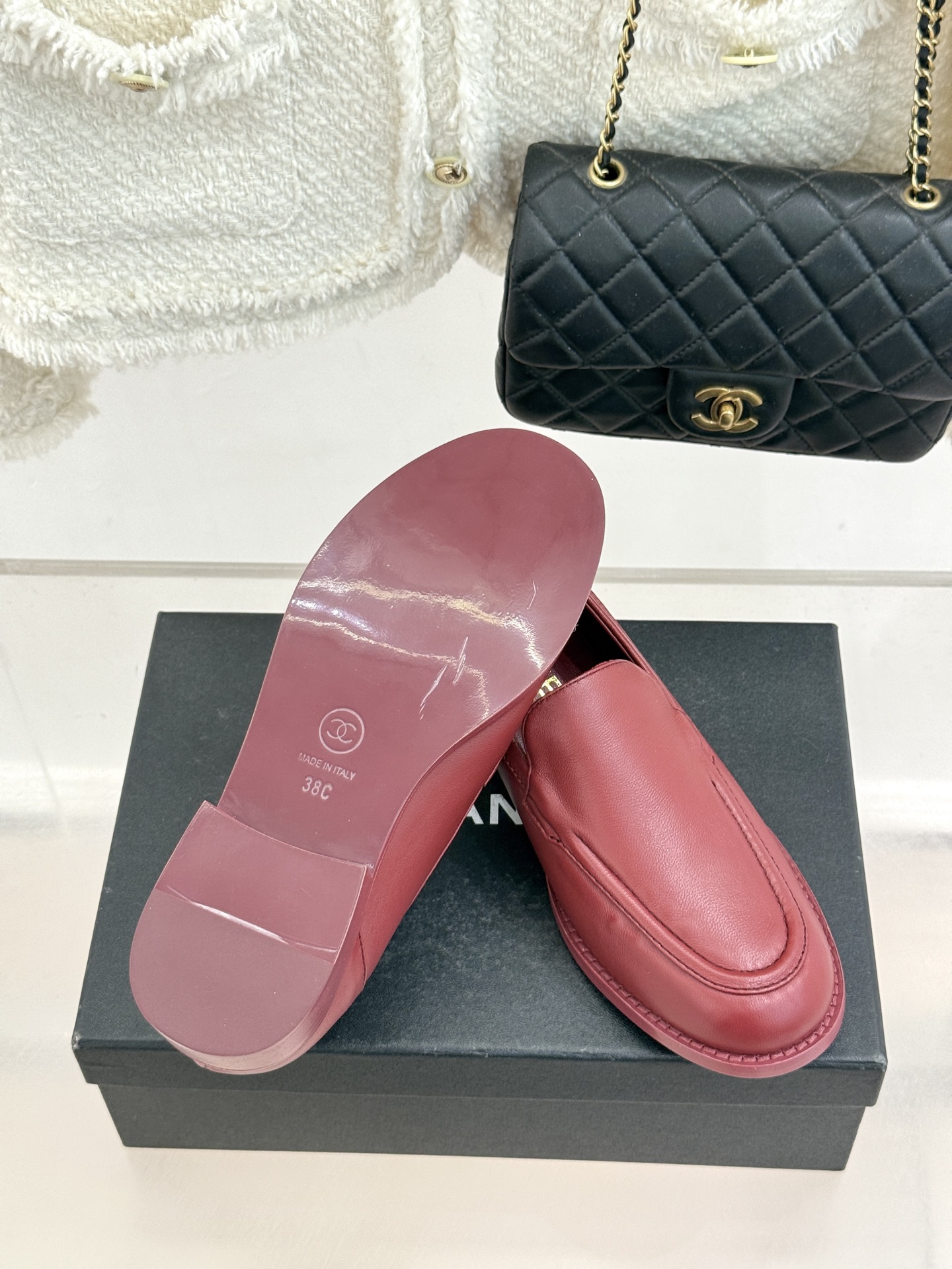 CHANE* ｜小香26P新品英伦风双C乐福凉鞋乐福鞋爱好者绝不能错过‼️这款气质上更中性帅气几分 双C