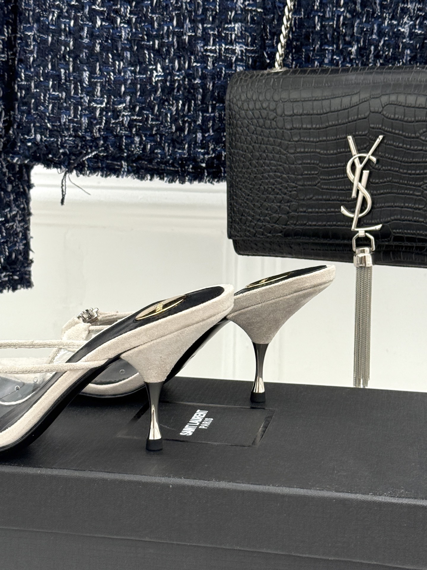 Saint Laurent /圣罗兰YSL26WF新品水钻YSL字母胶片尖头高跟拖鞋是法式性感与轻奢的极