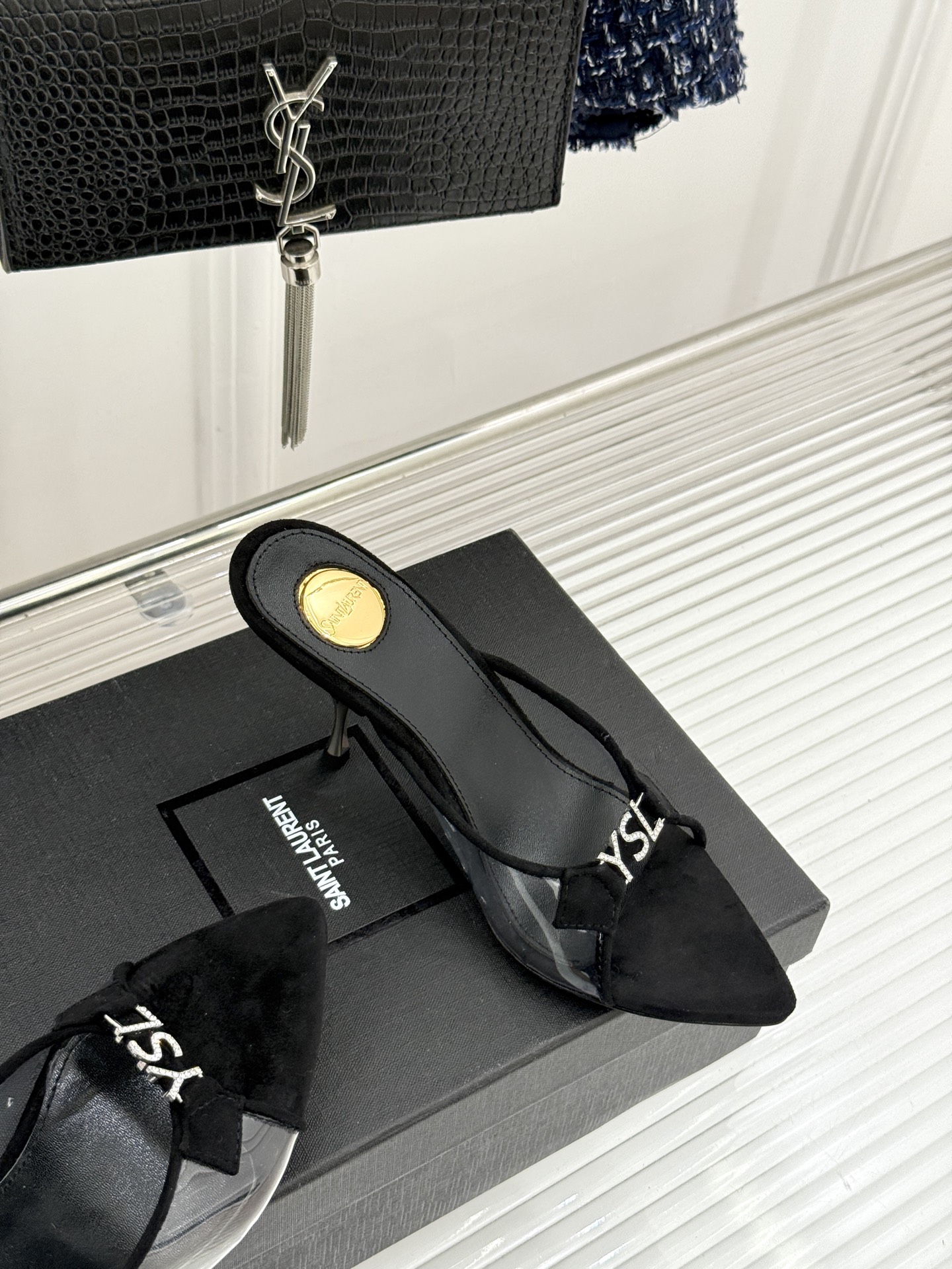 Saint Laurent /圣罗兰YSL26WF新品水钻YSL字母胶片尖头高跟拖鞋是法式性感与轻奢的极