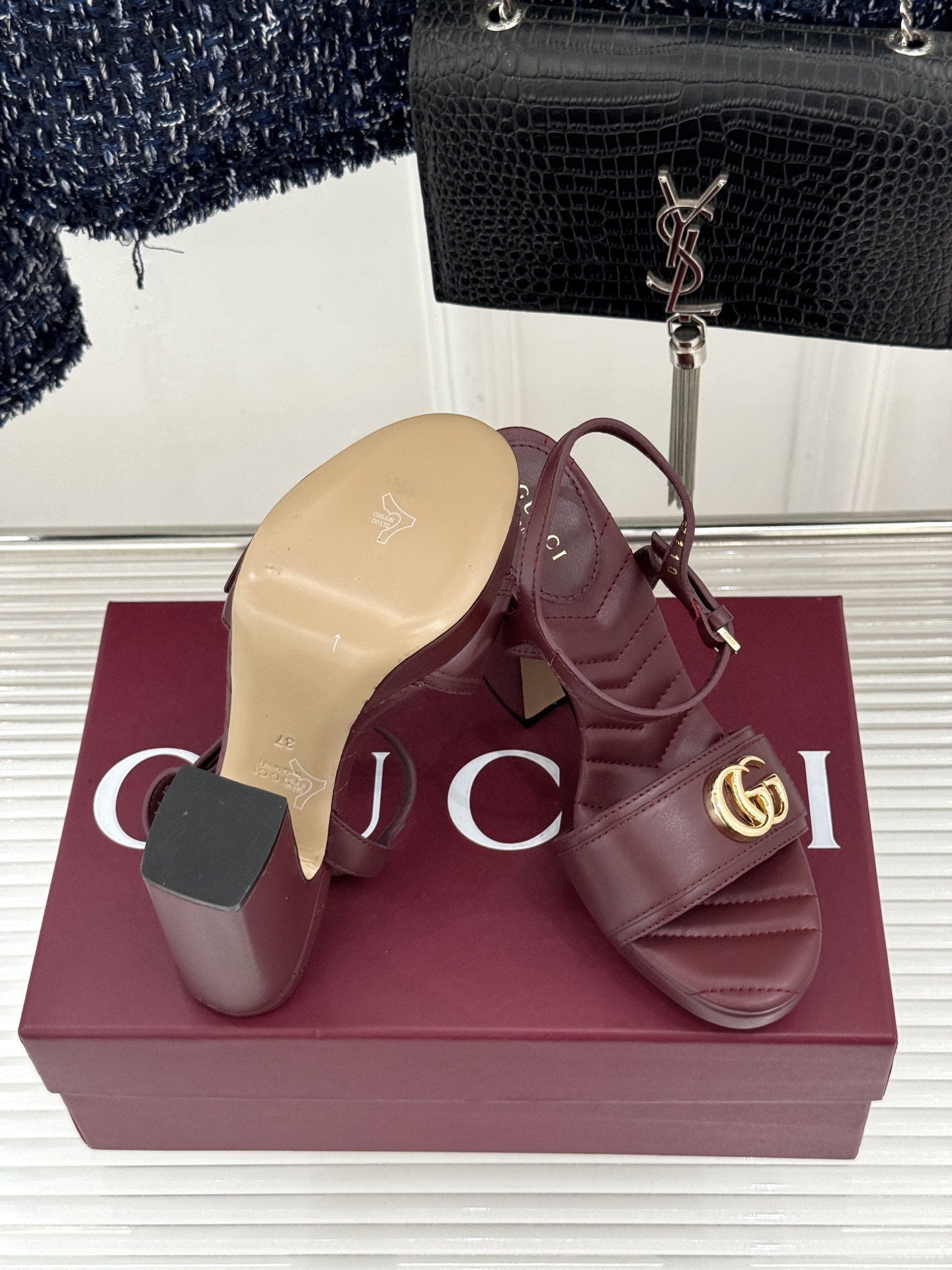 Gucci/古驰 26WF新品金属双G一字带防水台高跟凉鞋G家以复古奢潮重塑夏日高跟将品牌经典与摩登气场