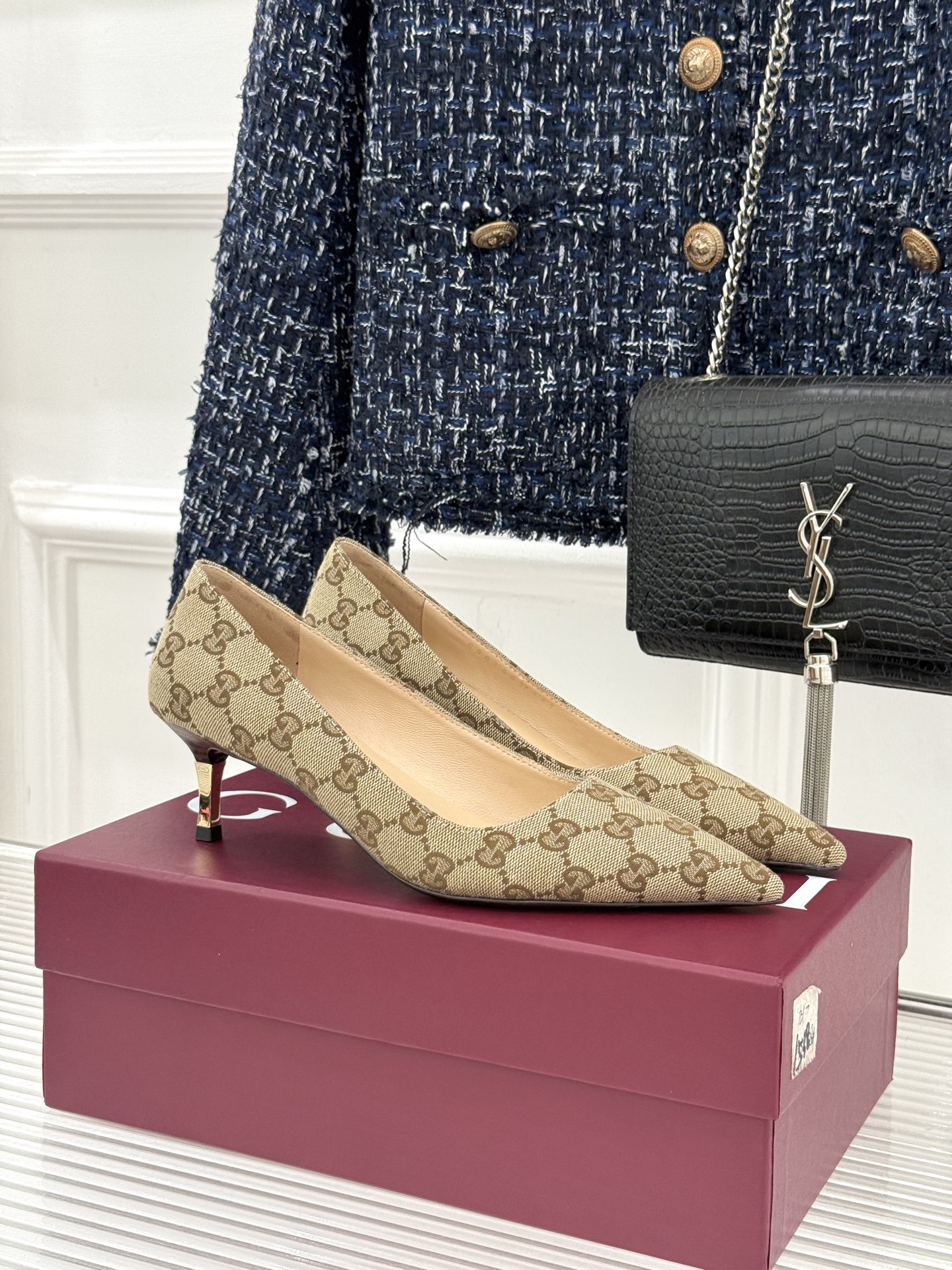 Gucci/古驰 26WF新品极简老花尖头高跟鞋Gucci 2026春夏极简新作以克制美学焕新经典GG老