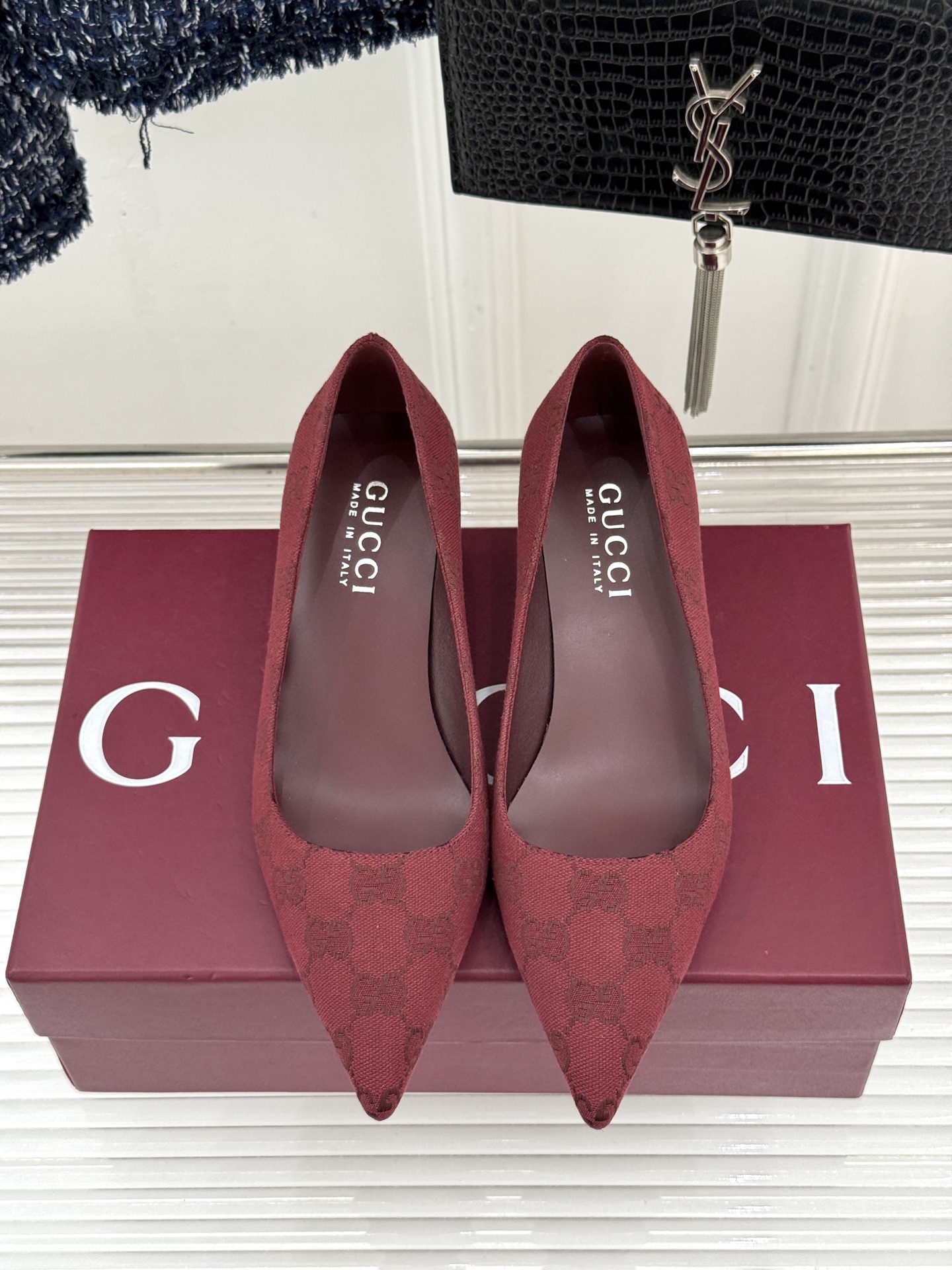 Gucci/古驰 26WF新品极简老花尖头高跟鞋Gucci 2026春夏极简新作以克制美学焕新经典GG老