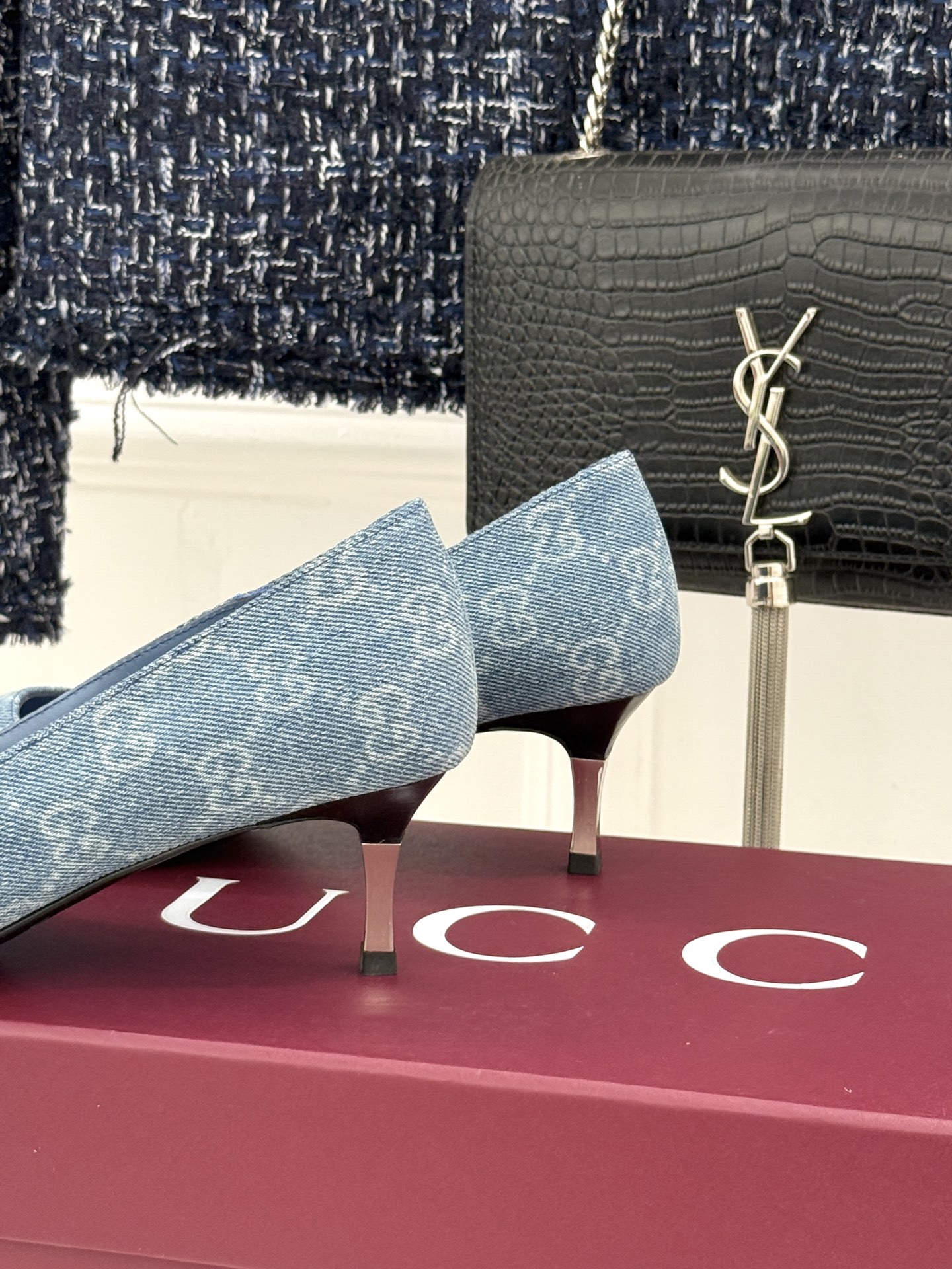 Gucci/古驰 26WF新品极简老花尖头高跟鞋Gucci 2026春夏极简新作以克制美学焕新经典GG老