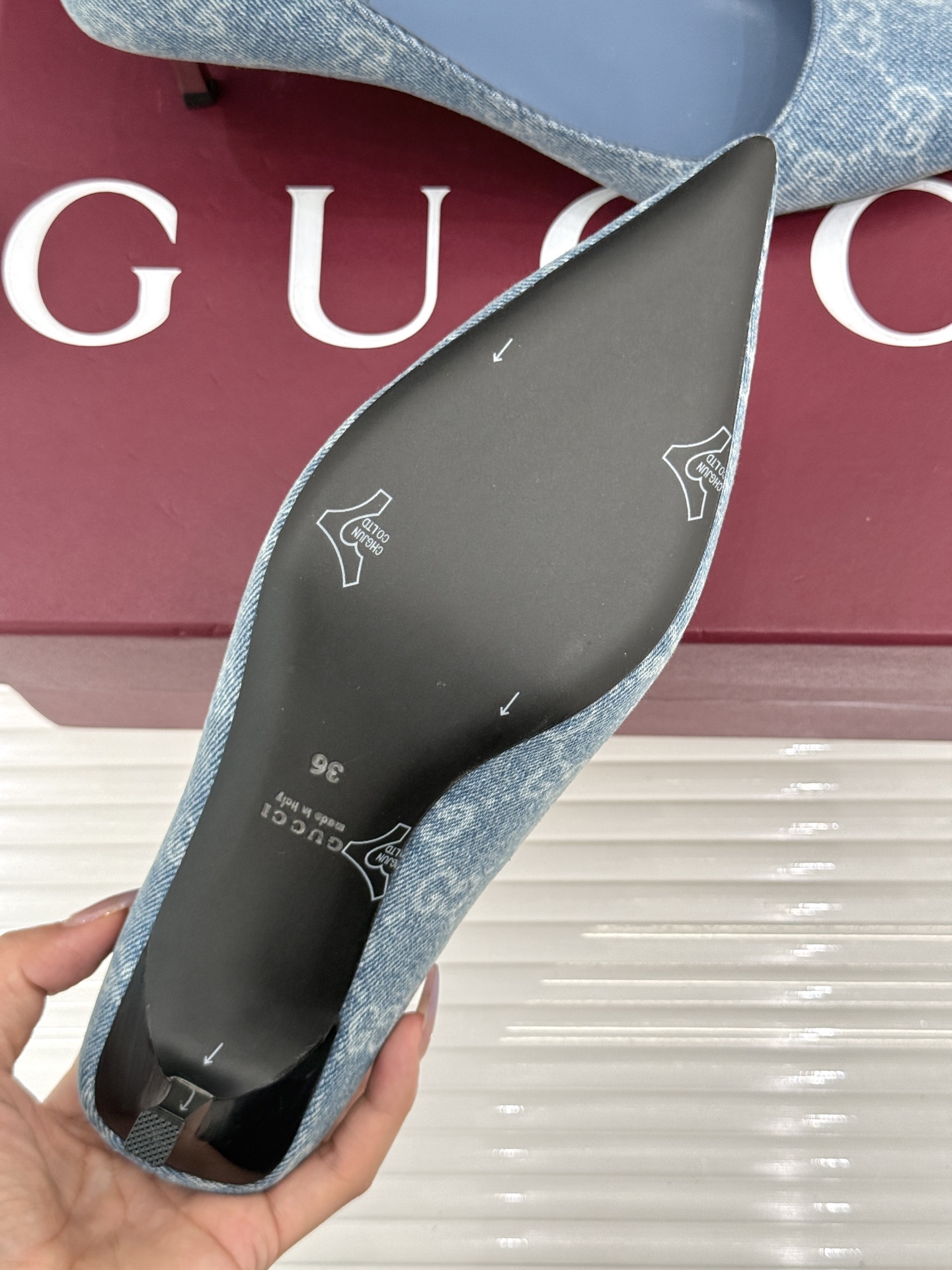 Gucci/古驰 26WF新品极简老花尖头高跟鞋Gucci 2026春夏极简新作以克制美学焕新经典GG老