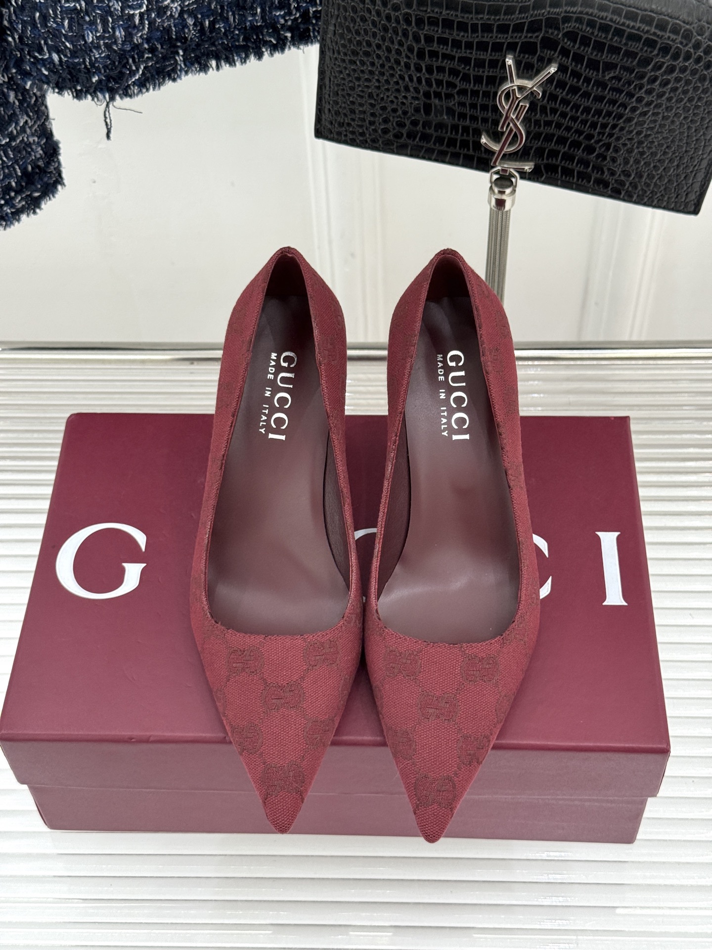 Gucci/古驰 26WF新品极简老花尖头高跟鞋Gucci 2026春夏极简新作以克制美学焕新经典GG老