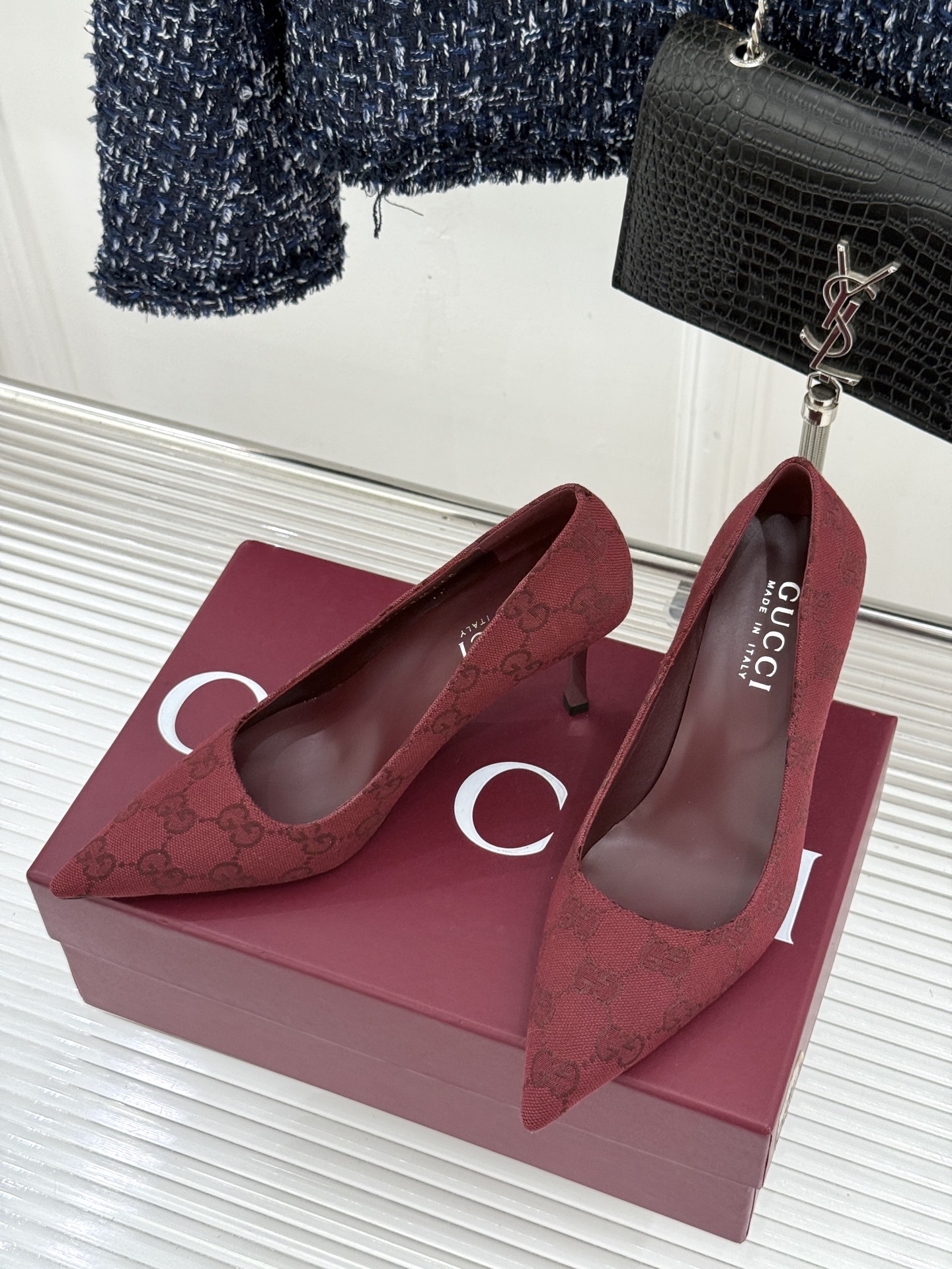 Gucci/古驰 26WF新品极简老花尖头高跟鞋Gucci 2026春夏极简新作以克制美学焕新经典GG老