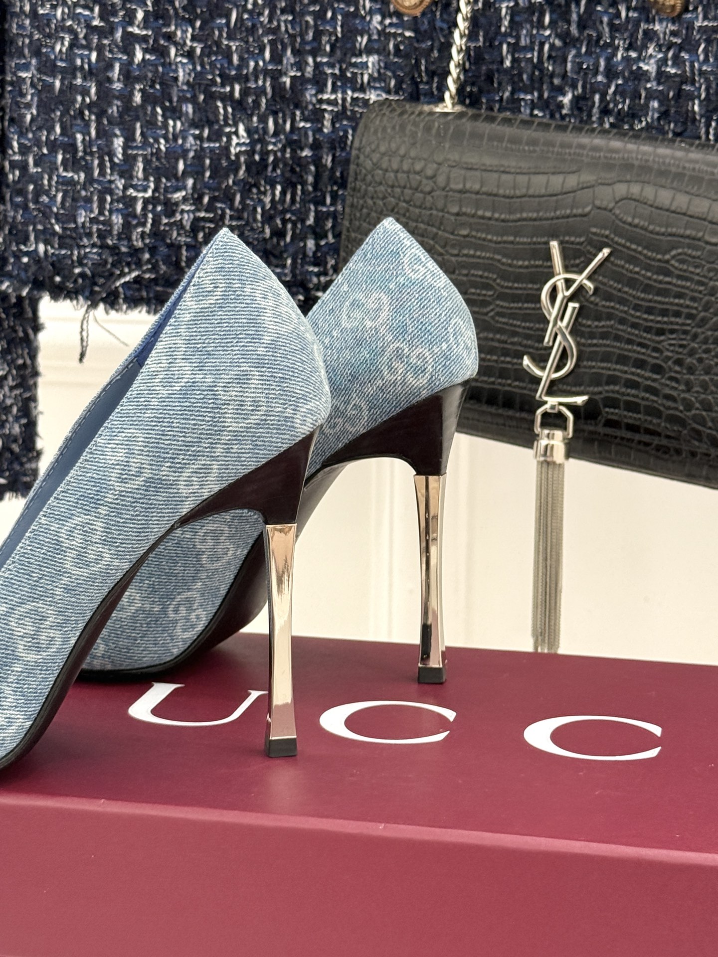 Gucci/古驰 26WF新品极简老花尖头高跟鞋Gucci 2026春夏极简新作以克制美学焕新经典GG老