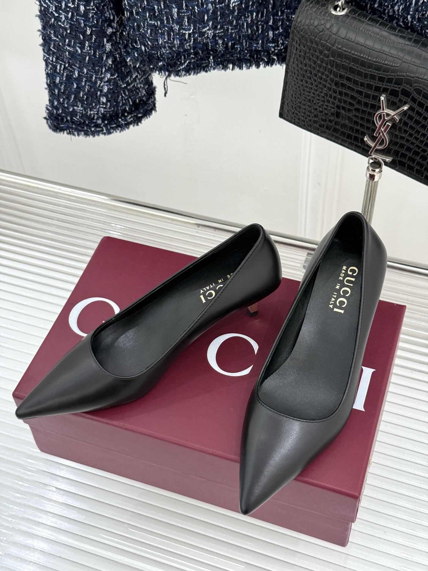 Gucci/古驰 26WF新品极简老花尖头高跟鞋Gucci 2026春夏极简新作以克制美学焕新经典GG老