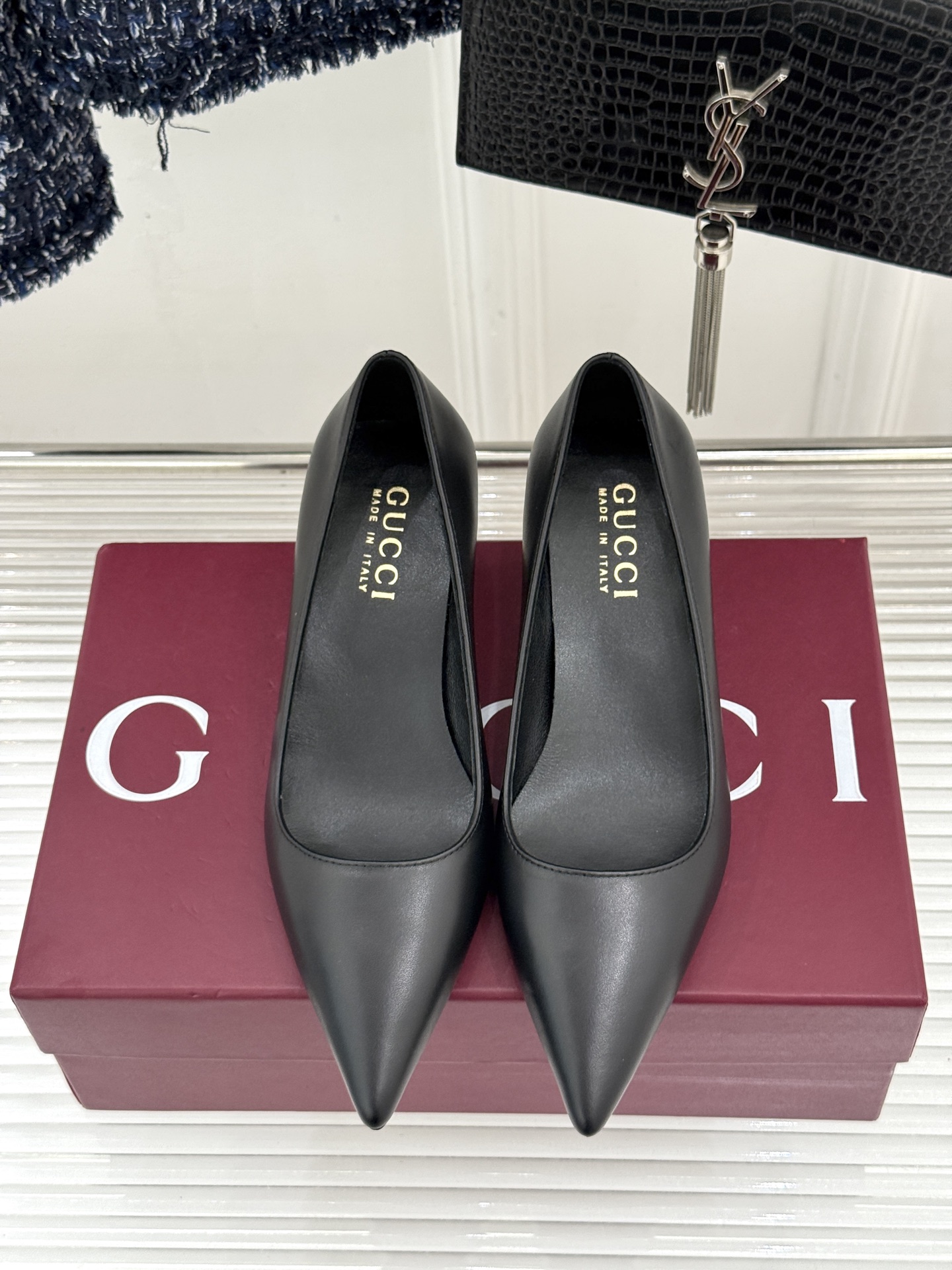 Gucci/古驰 26WF新品极简老花尖头高跟鞋Gucci 2026春夏极简新作以克制美学焕新经典GG老