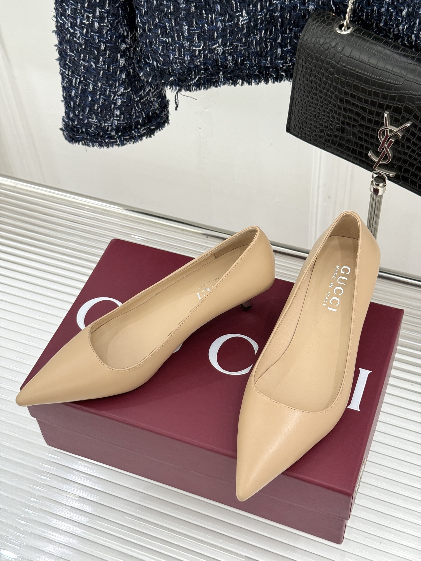 Gucci/古驰 26WF新品极简老花尖头高跟鞋Gucci 2026春夏极简新作以克制美学焕新经典GG老