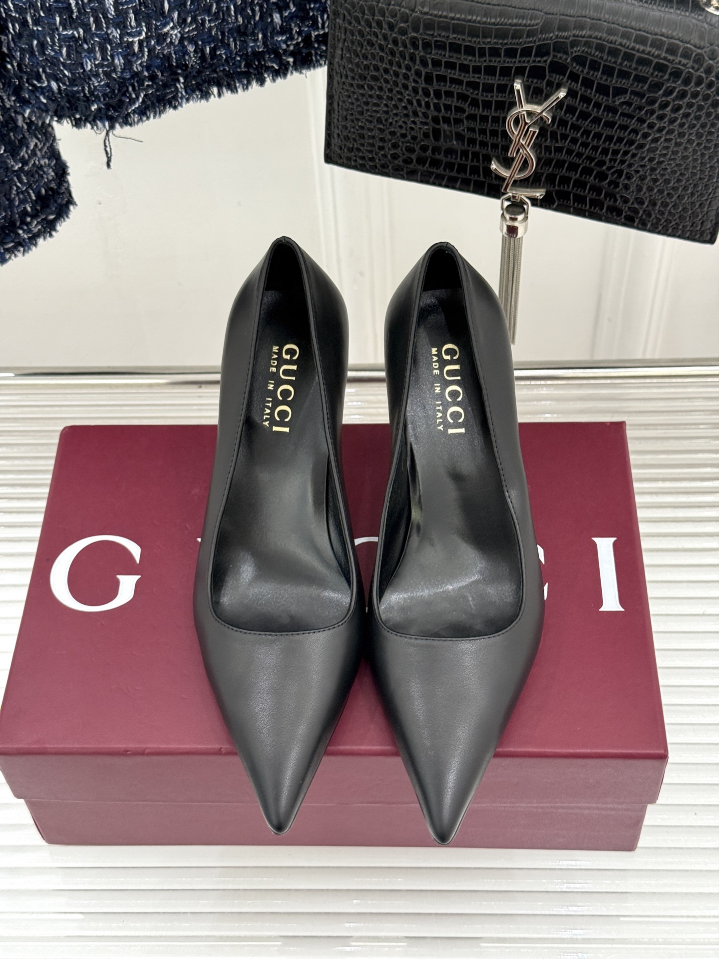 Gucci/古驰 26WF新品极简老花尖头高跟鞋Gucci 2026春夏极简新作以克制美学焕新经典GG老