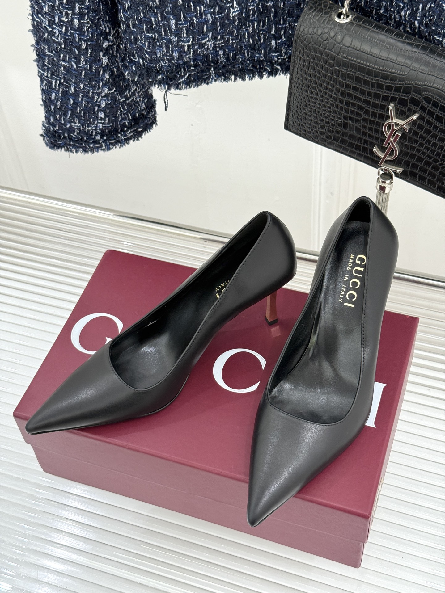 Gucci/古驰 26WF新品极简老花尖头高跟鞋Gucci 2026春夏极简新作以克制美学焕新经典GG老