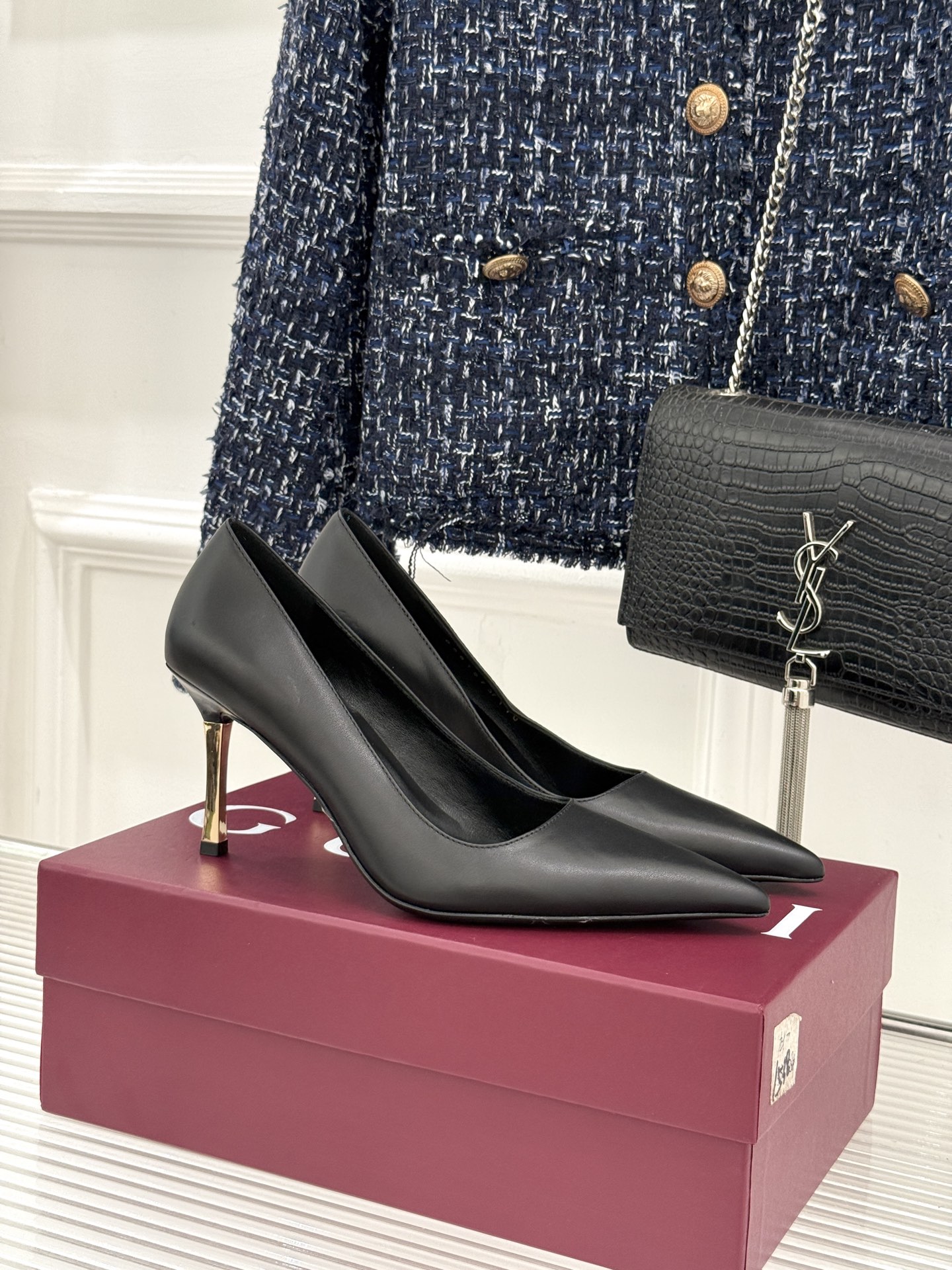 Gucci/古驰 26WF新品极简老花尖头高跟鞋Gucci 2026春夏极简新作以克制美学焕新经典GG老