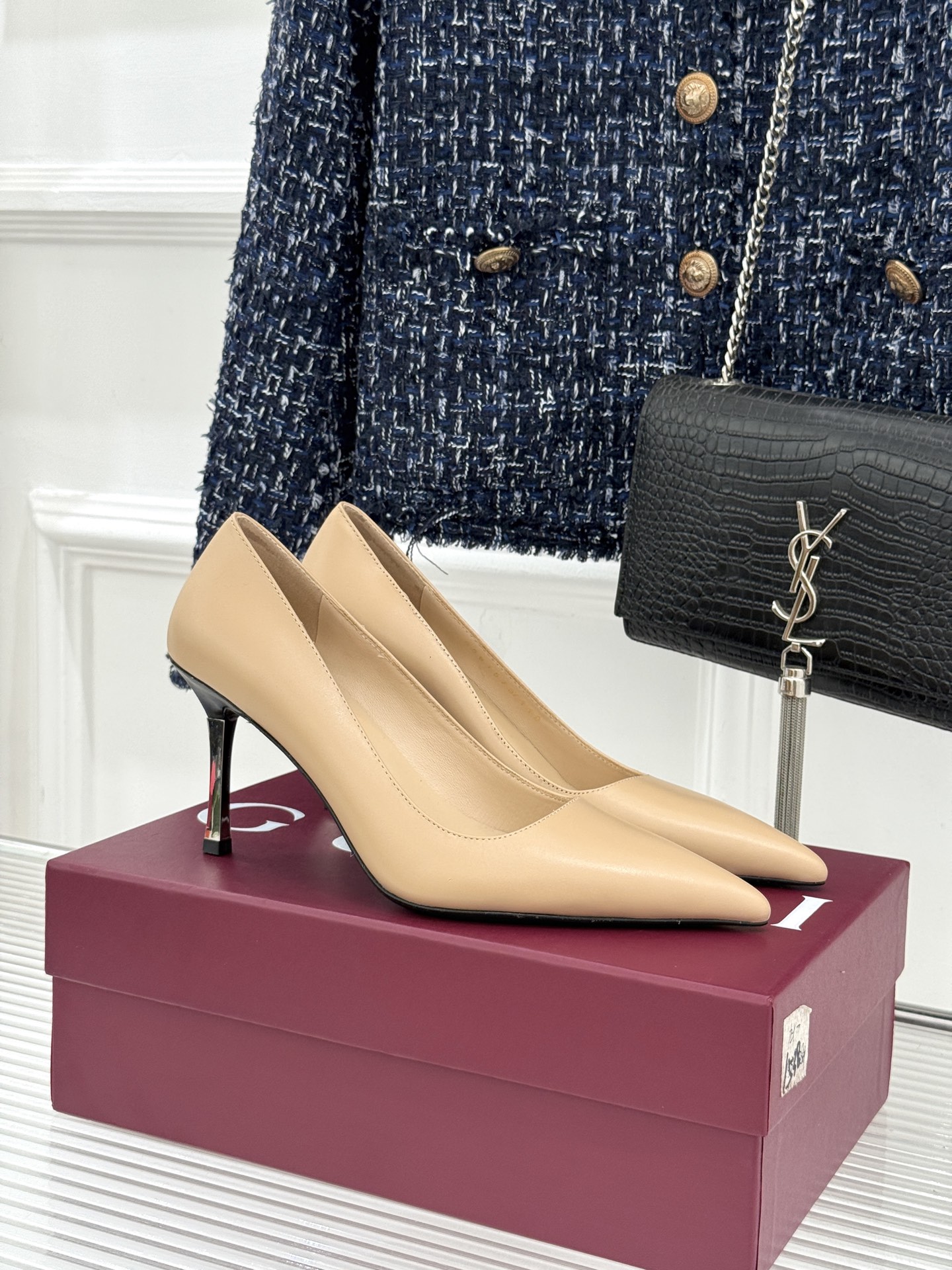 Gucci/古驰 26WF新品极简老花尖头高跟鞋Gucci 2026春夏极简新作以克制美学焕新经典GG老