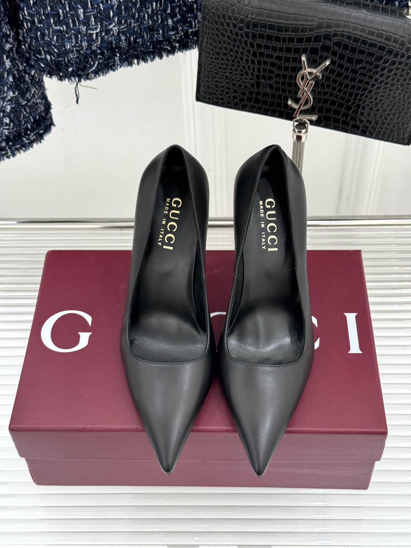 Gucci/古驰 26WF新品极简老花尖头高跟鞋Gucci 2026春夏极简新作以克制美学焕新经典GG老