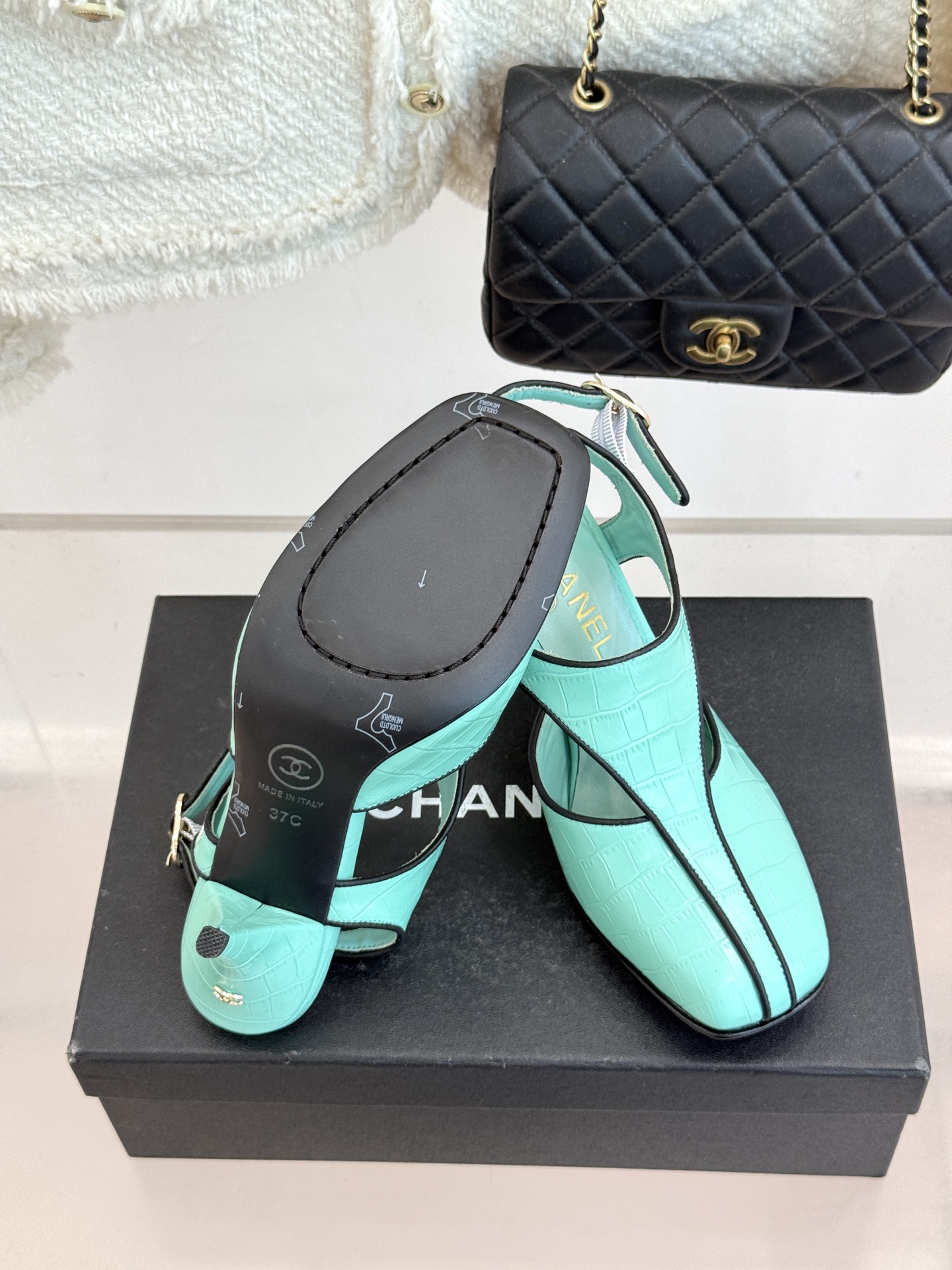 CHANE* ｜小香26P新品T字带方头高跟凉鞋以复古方头重塑法式优雅利落线条勾勒足部轮廓自带90年代摩