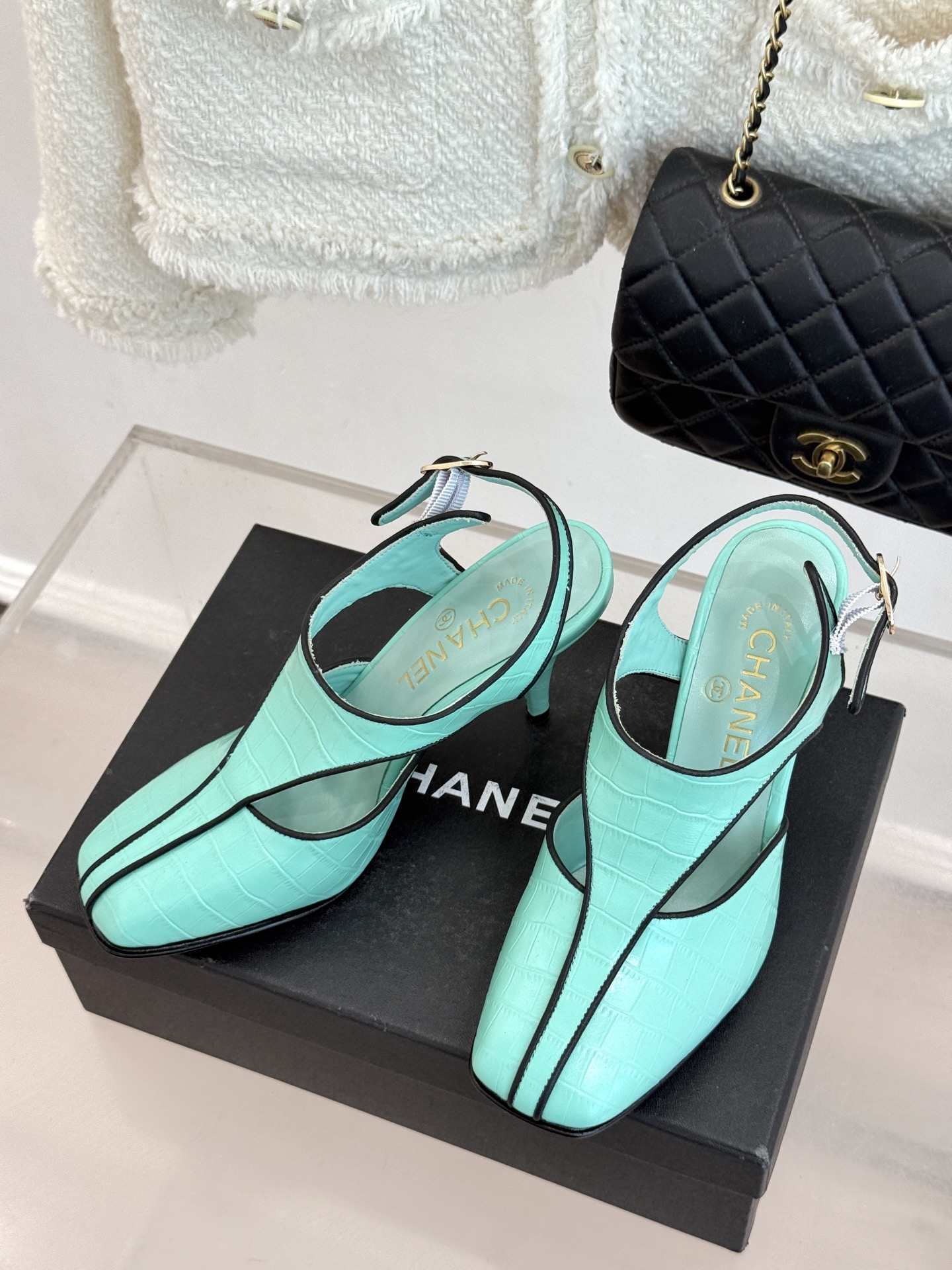 CHANE* ｜小香26P新品T字带方头高跟凉鞋以复古方头重塑法式优雅利落线条勾勒足部轮廓自带90年代摩