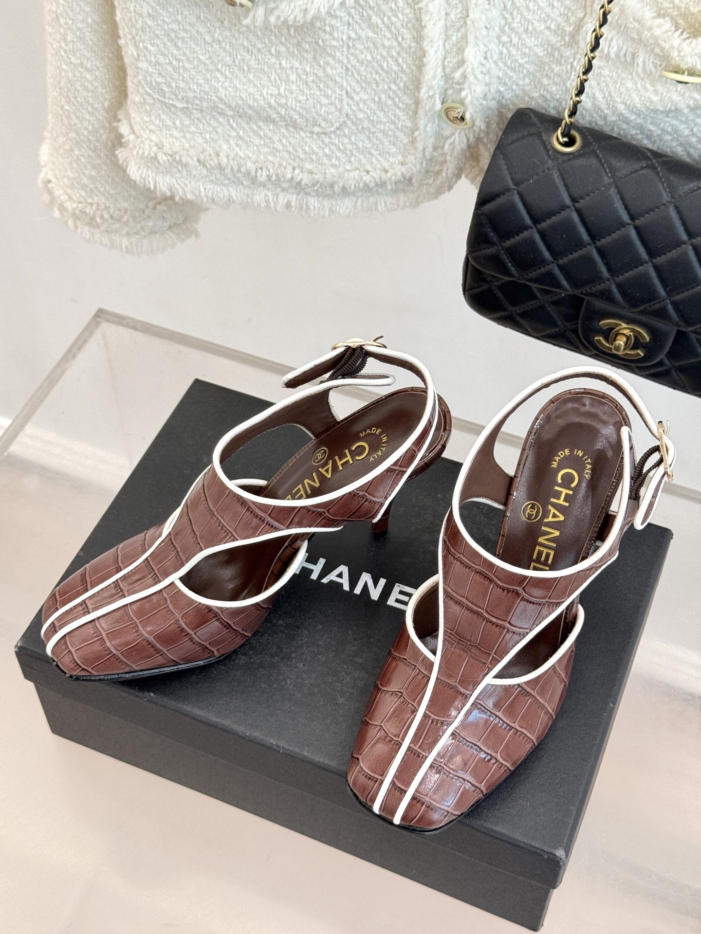 CHANE* ｜小香26P新品T字带方头高跟凉鞋以复古方头重塑法式优雅利落线条勾勒足部轮廓自带90年代摩