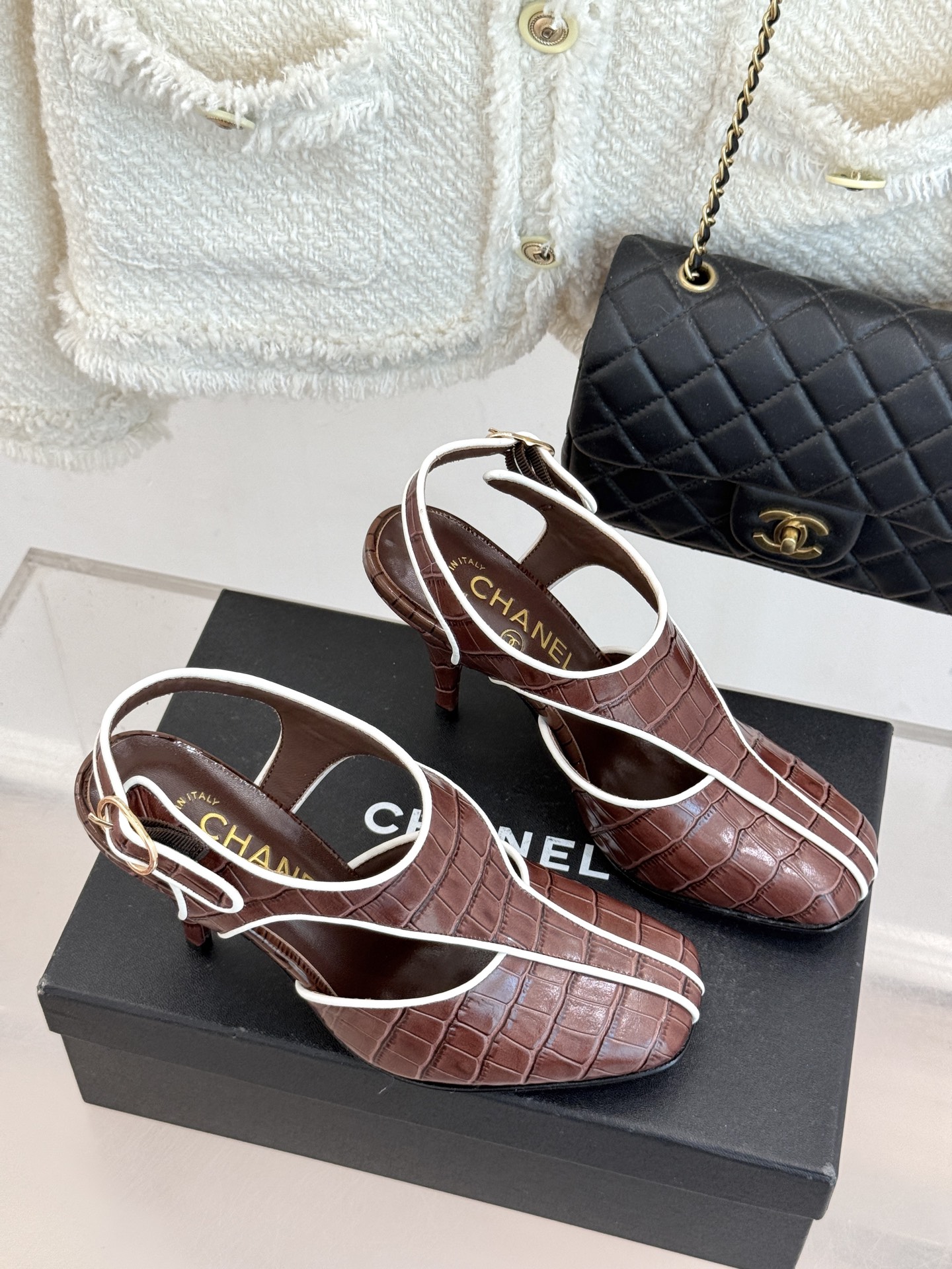 CHANE* ｜小香26P新品T字带方头高跟凉鞋以复古方头重塑法式优雅利落线条勾勒足部轮廓自带90年代摩