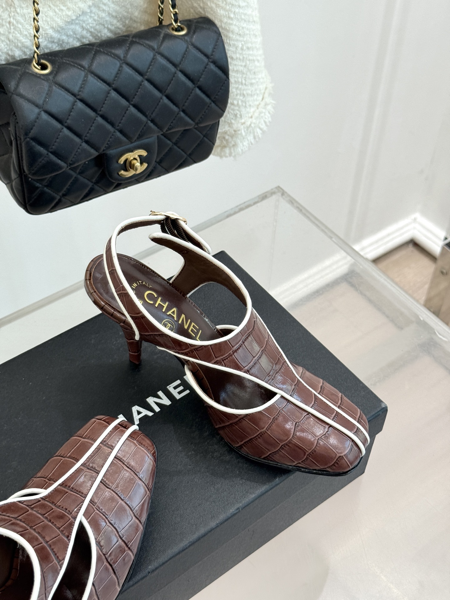 CHANE* ｜小香26P新品T字带方头高跟凉鞋以复古方头重塑法式优雅利落线条勾勒足部轮廓自带90年代摩