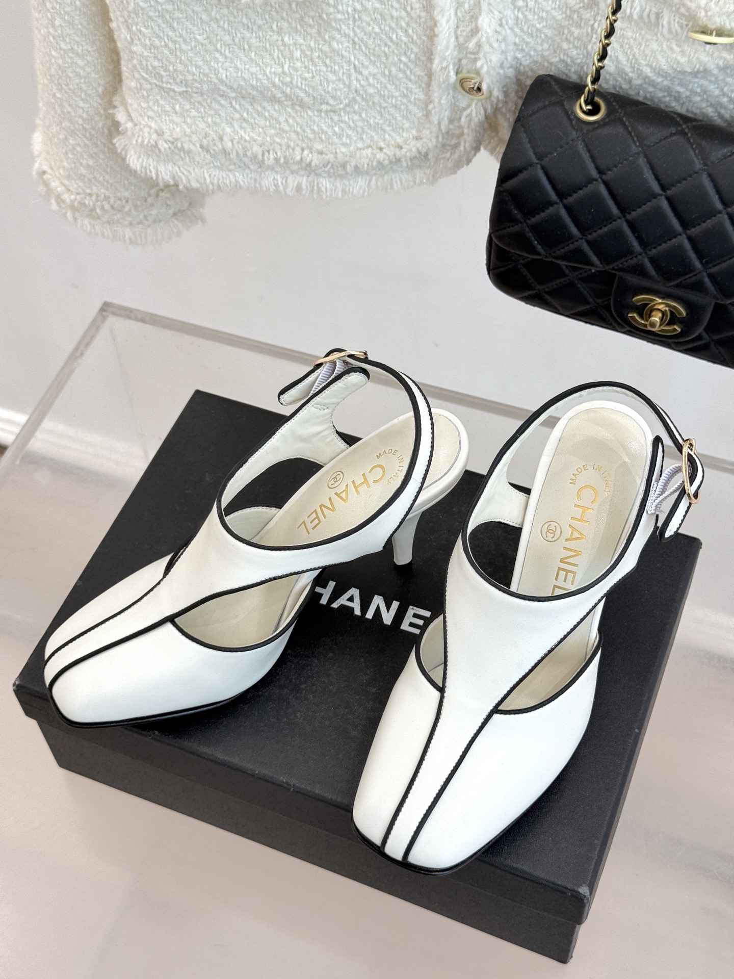 CHANE* ｜小香26P新品T字带方头高跟凉鞋以复古方头重塑法式优雅利落线条勾勒足部轮廓自带90年代摩