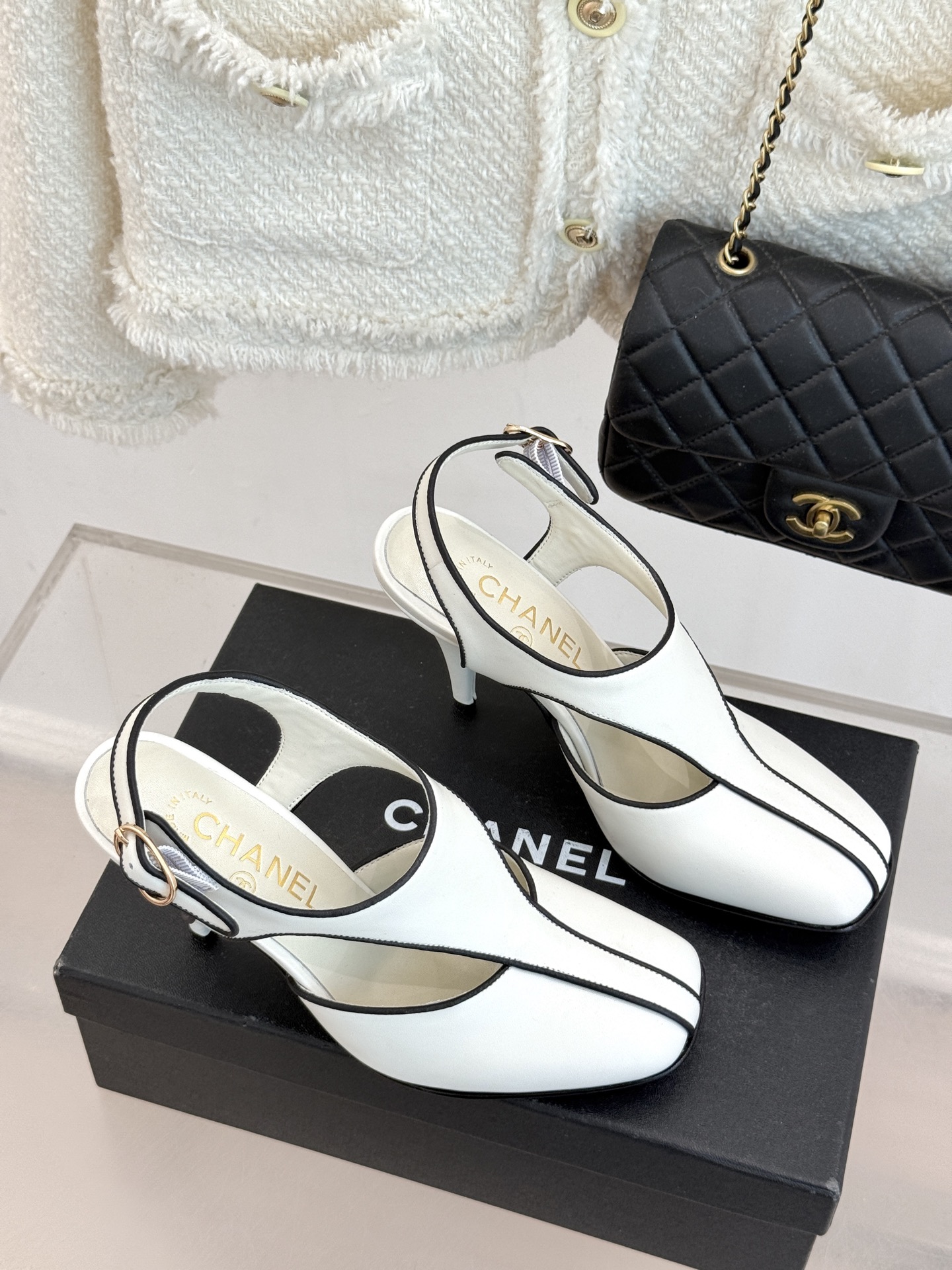 CHANE* ｜小香26P新品T字带方头高跟凉鞋以复古方头重塑法式优雅利落线条勾勒足部轮廓自带90年代摩