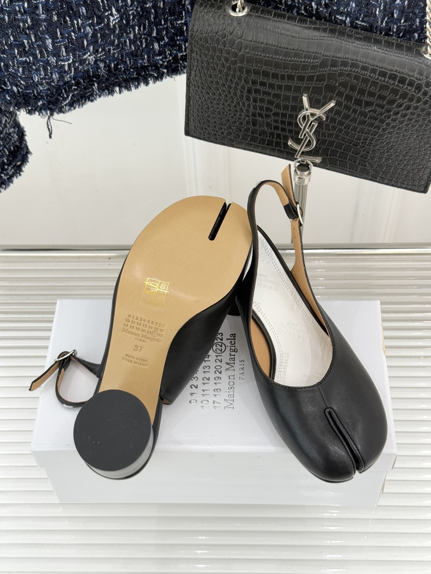 MaisonMargiela｜MM6马吉拉复古分趾玛丽珍凉鞋MaisonMargiela又又又放大招啦！
