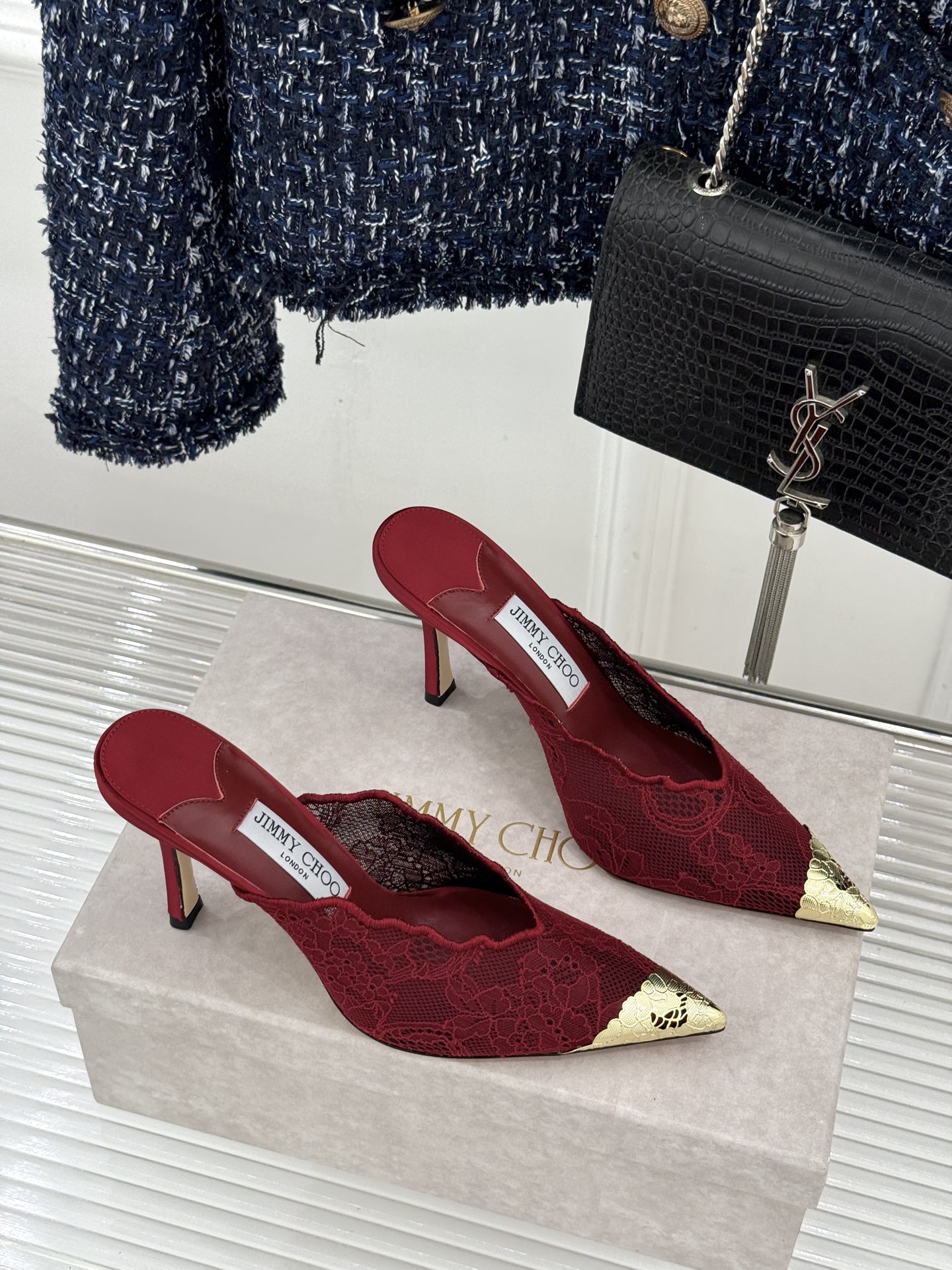 Jimmy Choo/吉米周26WF新品蕾丝金属头高跟凉鞋承袭品牌30年英伦奢雅基因这款凉鞋解锁现代女性