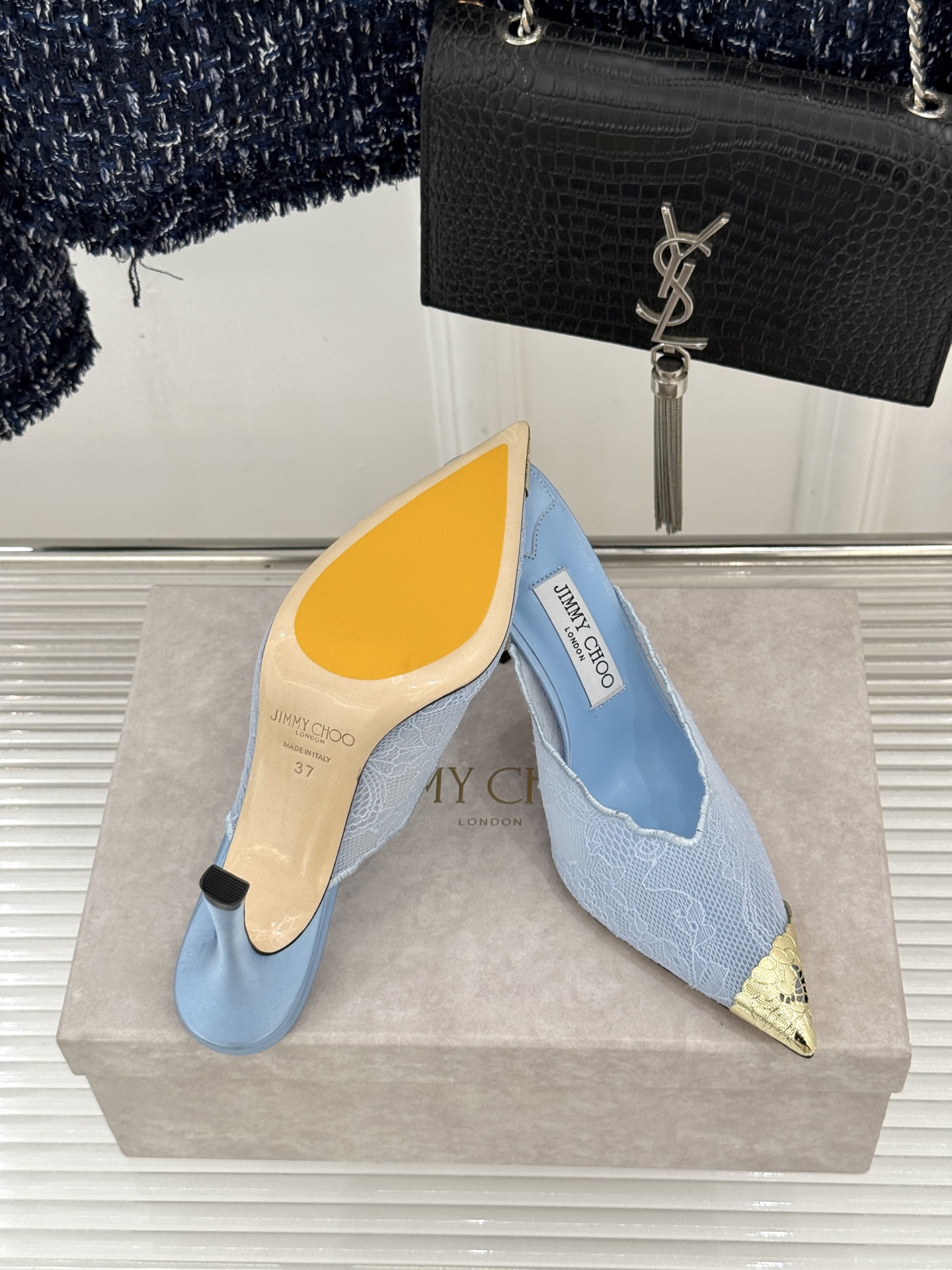 Jimmy Choo/吉米周26WF新品蕾丝金属头高跟凉鞋承袭品牌30年英伦奢雅基因这款凉鞋解锁现代女性