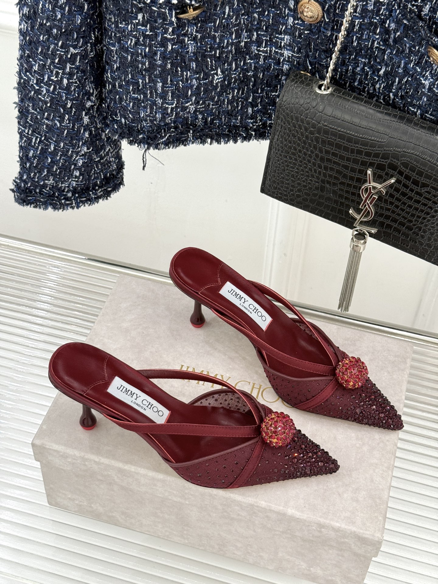 Jimmy Choo/吉米周26WF新品水钻球网纱尖头高跟凉鞋谁能拒绝一双自带星光的JC！这款水钻网纱鞋