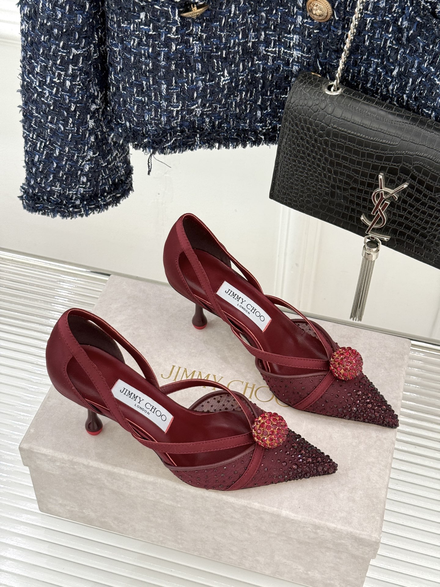 Jimmy Choo/吉米周26WF新品水钻球网纱尖头高跟凉鞋谁能拒绝一双自带星光的JC！这款水钻网纱鞋