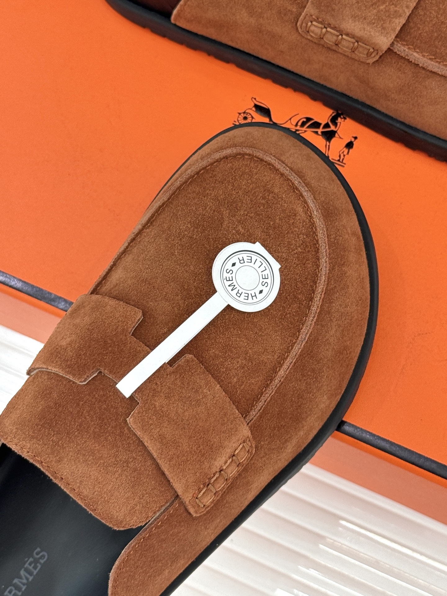 （配原版飞机盒）Hermès/爱马仕25WF新品穆勒包头H半拖鞋勃肯鞋厚底勃肯版型重塑经典。麂皮小牛皮质