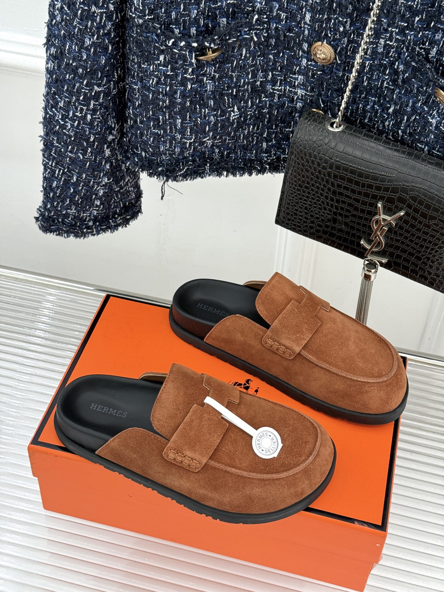 （配原版飞机盒）Hermès/爱马仕25WF新品穆勒包头H半拖鞋勃肯鞋厚底勃肯版型重塑经典。麂皮小牛皮质