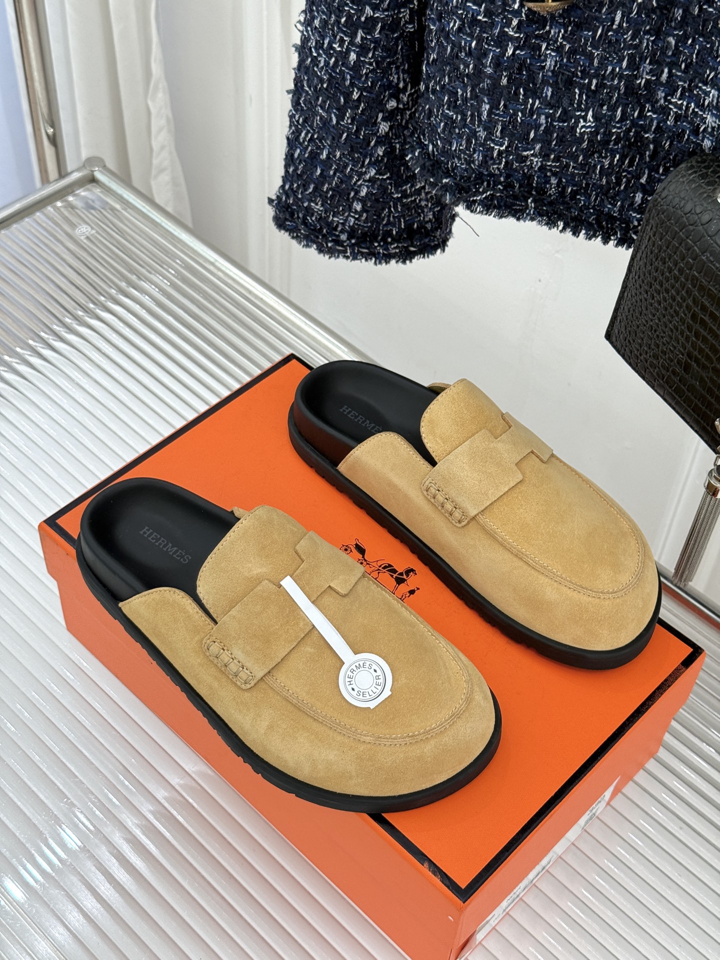 （配原版飞机盒）Hermès/爱马仕25WF新品穆勒包头H半拖鞋勃肯鞋厚底勃肯版型重塑经典。麂皮小牛皮质