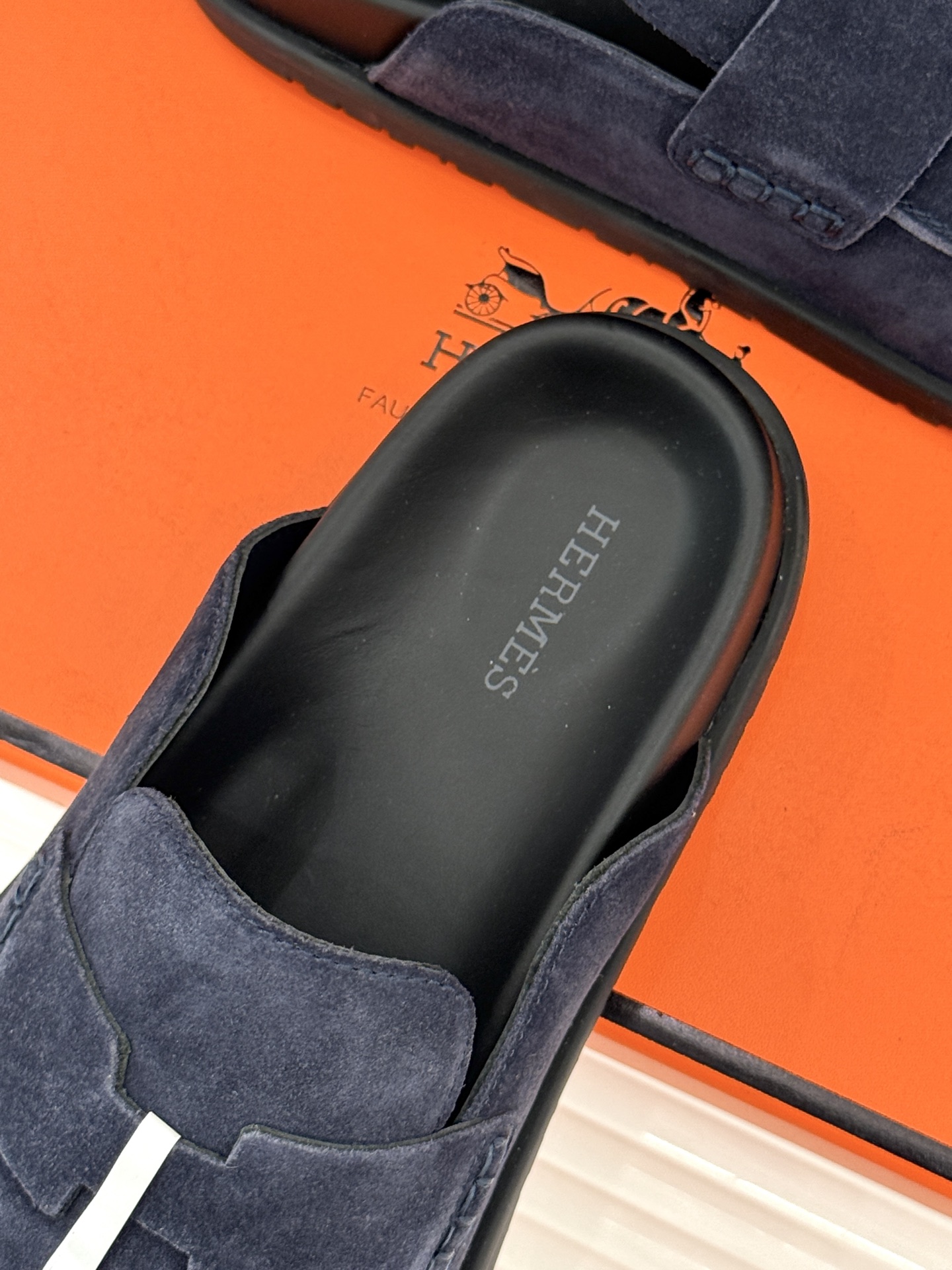 （配原版飞机盒）Hermès/爱马仕25WF新品穆勒包头H半拖鞋勃肯鞋厚底勃肯版型重塑经典。麂皮小牛皮质