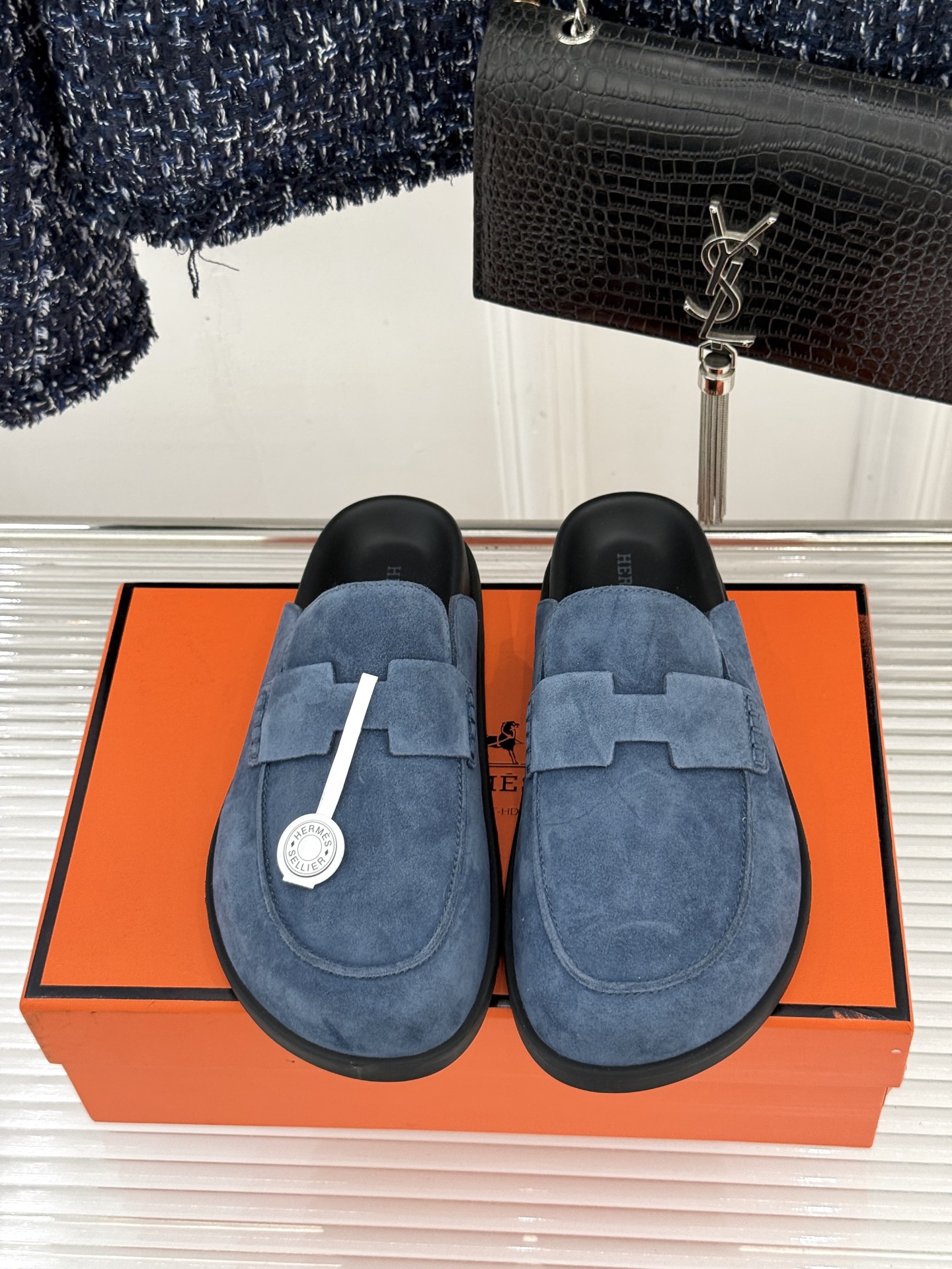 （配原版飞机盒）Hermès/爱马仕25WF新品穆勒包头H半拖鞋勃肯鞋厚底勃肯版型重塑经典。麂皮小牛皮质