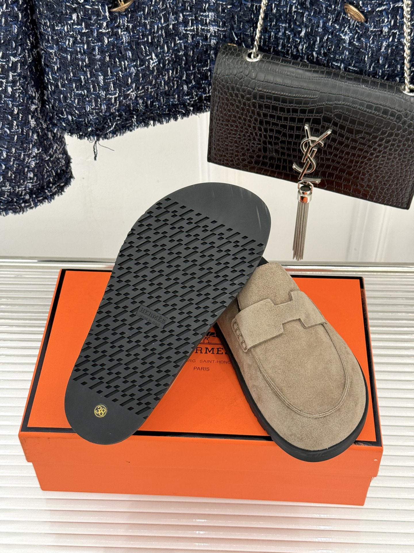 （配原版飞机盒）Hermès/爱马仕25WF新品穆勒包头H半拖鞋勃肯鞋厚底勃肯版型重塑经典。麂皮小牛皮质