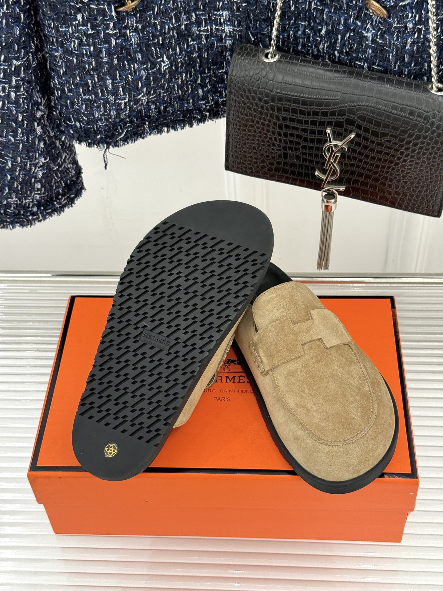 （配原版飞机盒）Hermès/爱马仕25WF新品穆勒包头H半拖鞋勃肯鞋厚底勃肯版型重塑经典。麂皮小牛皮质