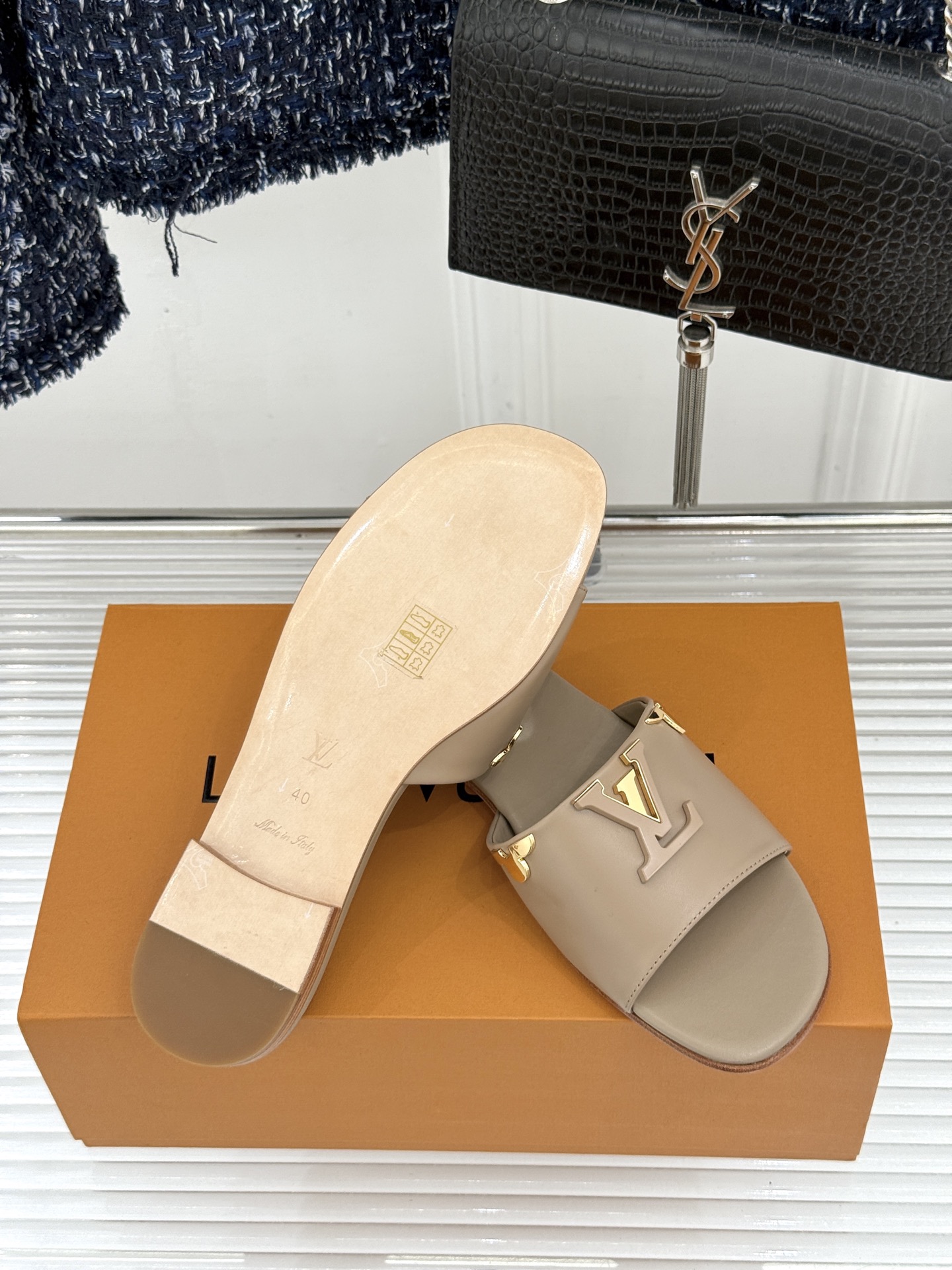 Louis Vuitton L*V驴牌 平底拖鞋